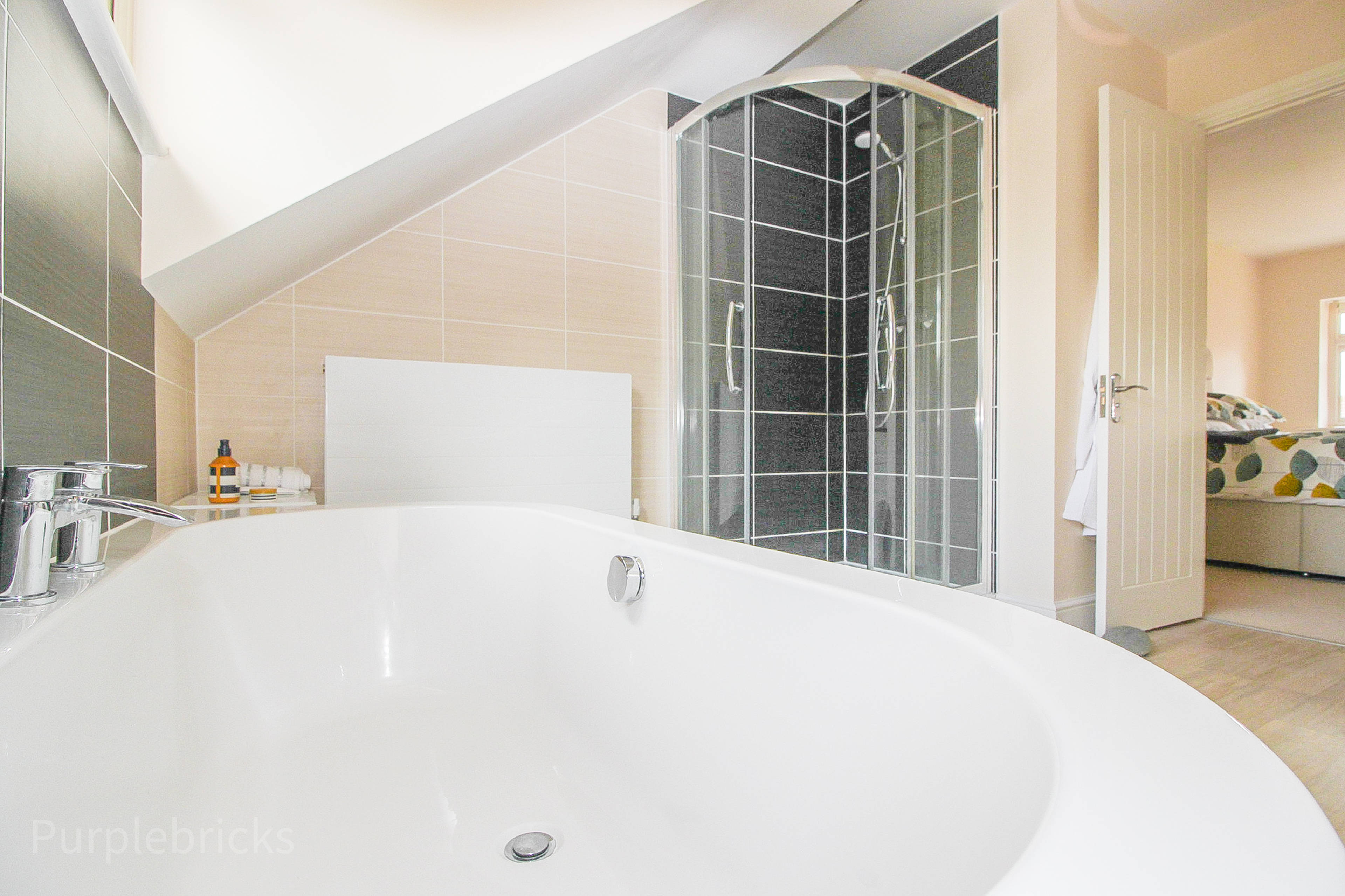 Master En-suite