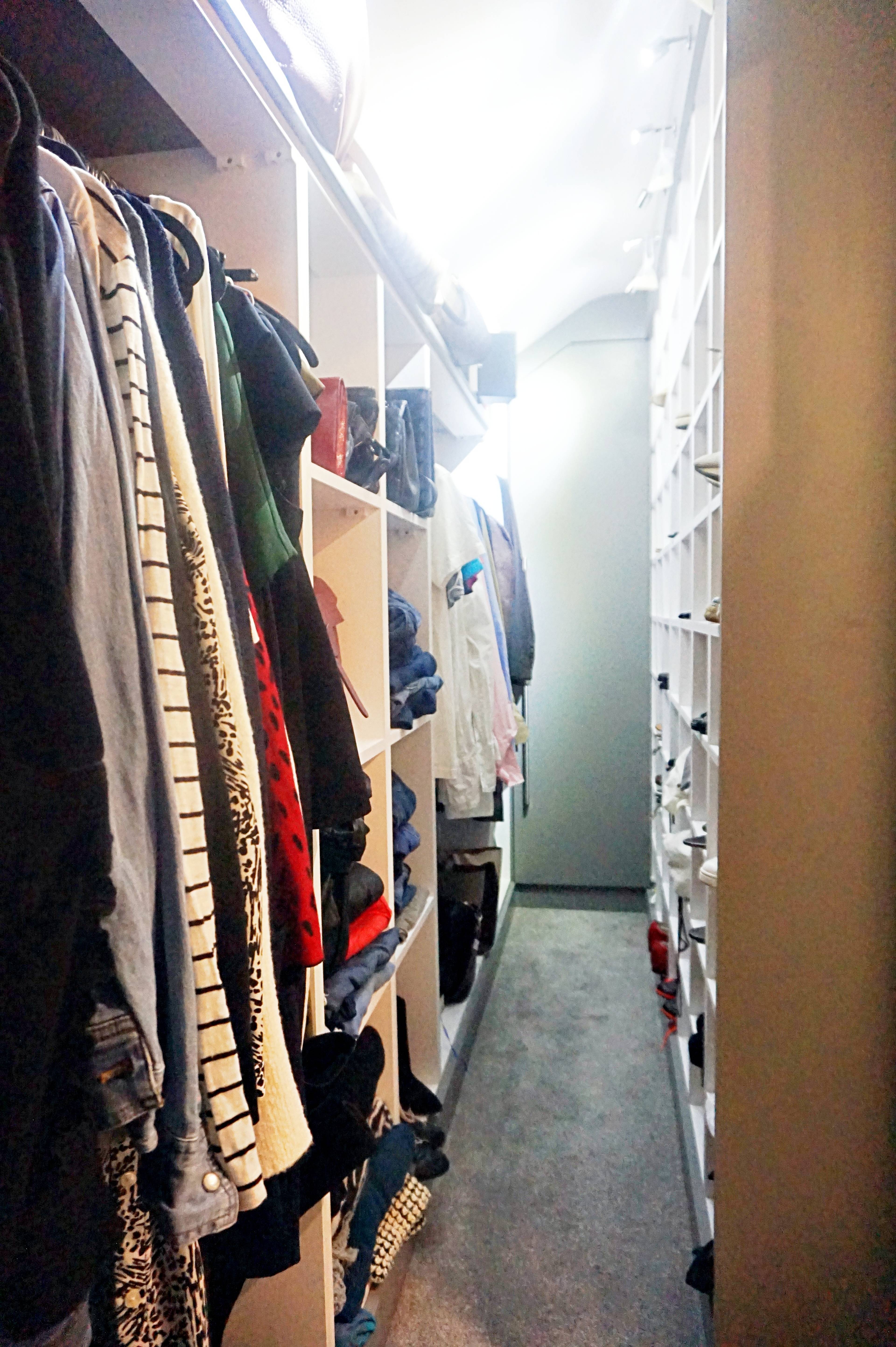 Walk-in Wardrobe