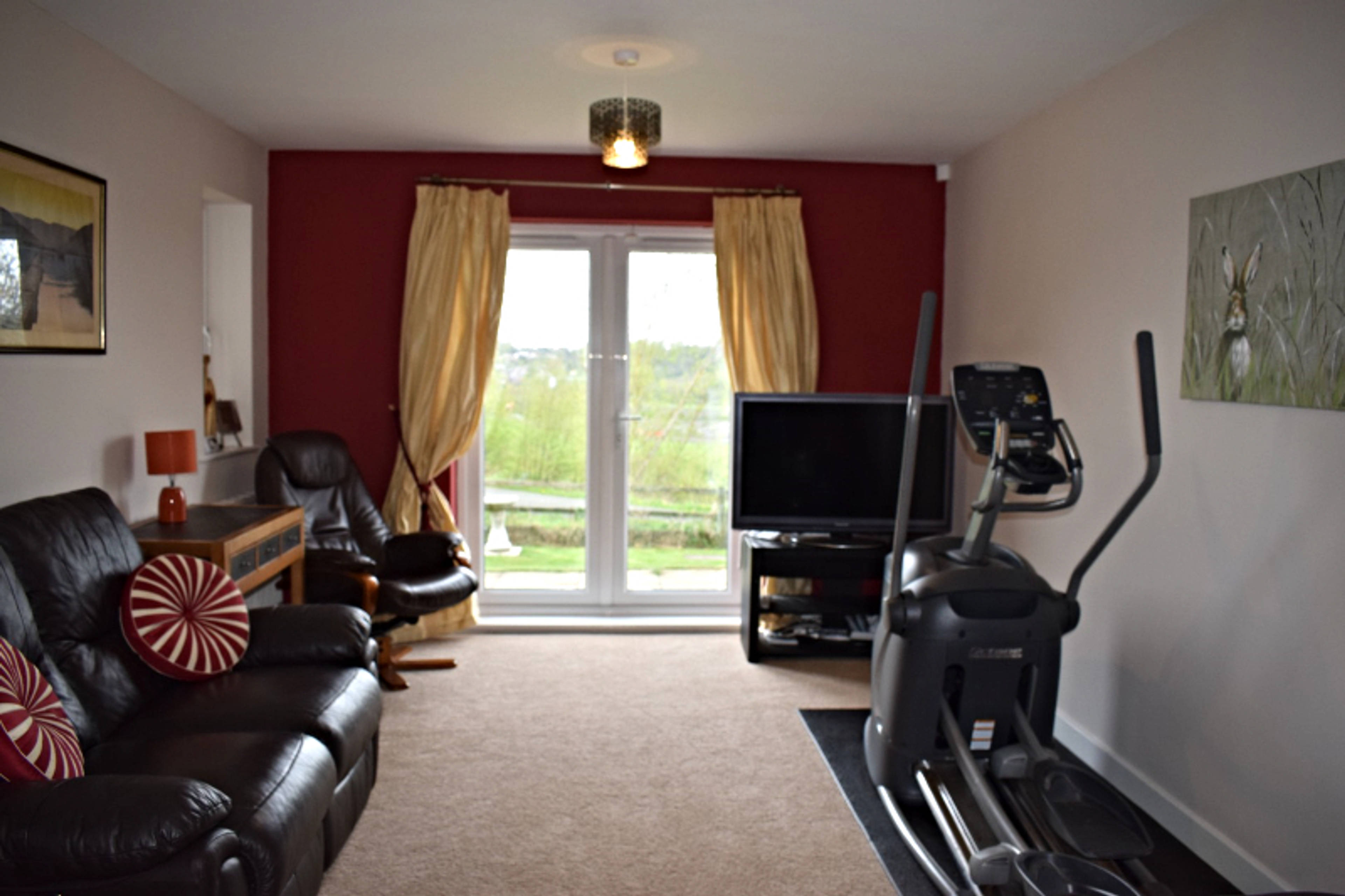 Lounge/Family/Games