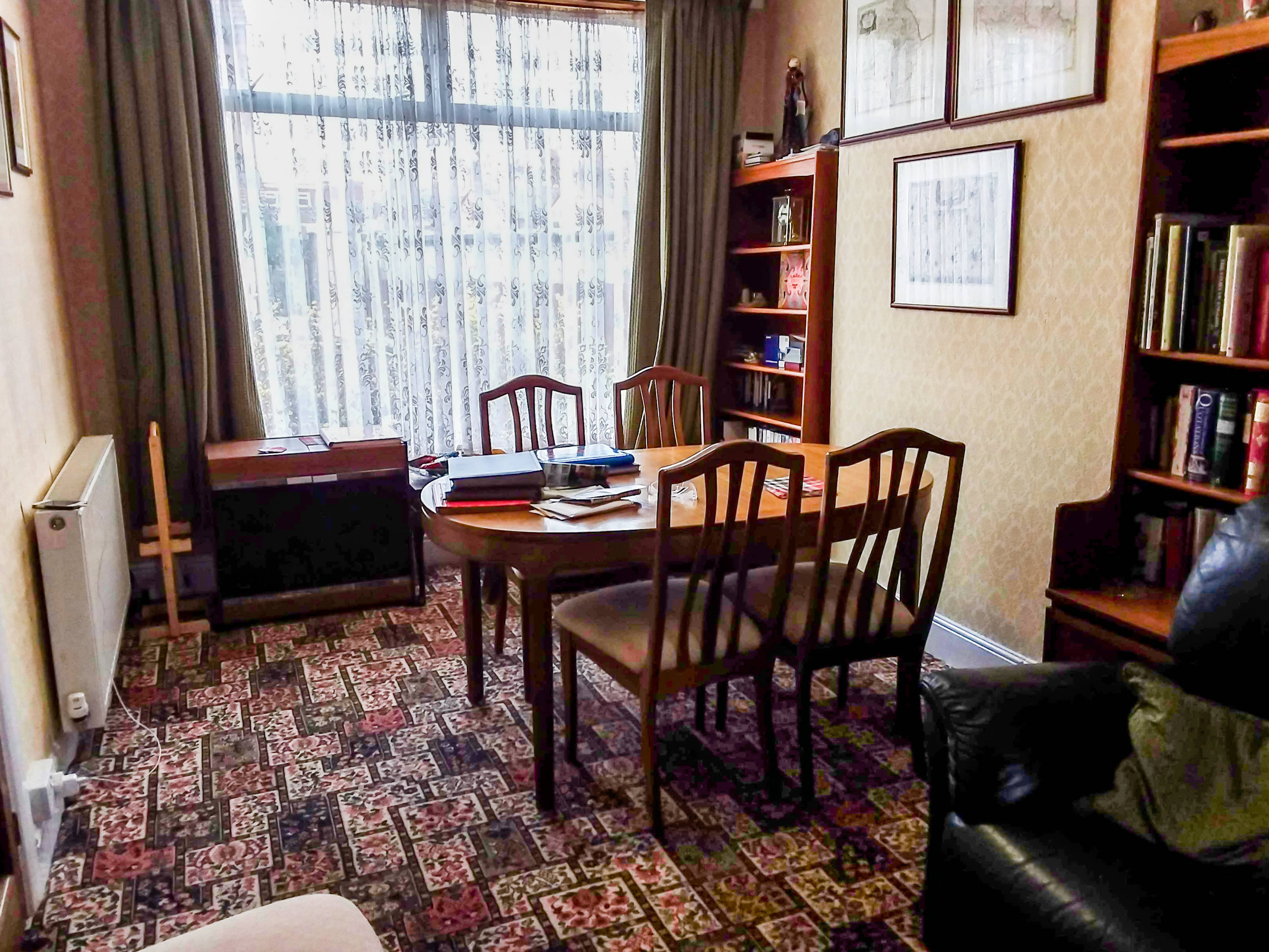 Lounge/Dining Room