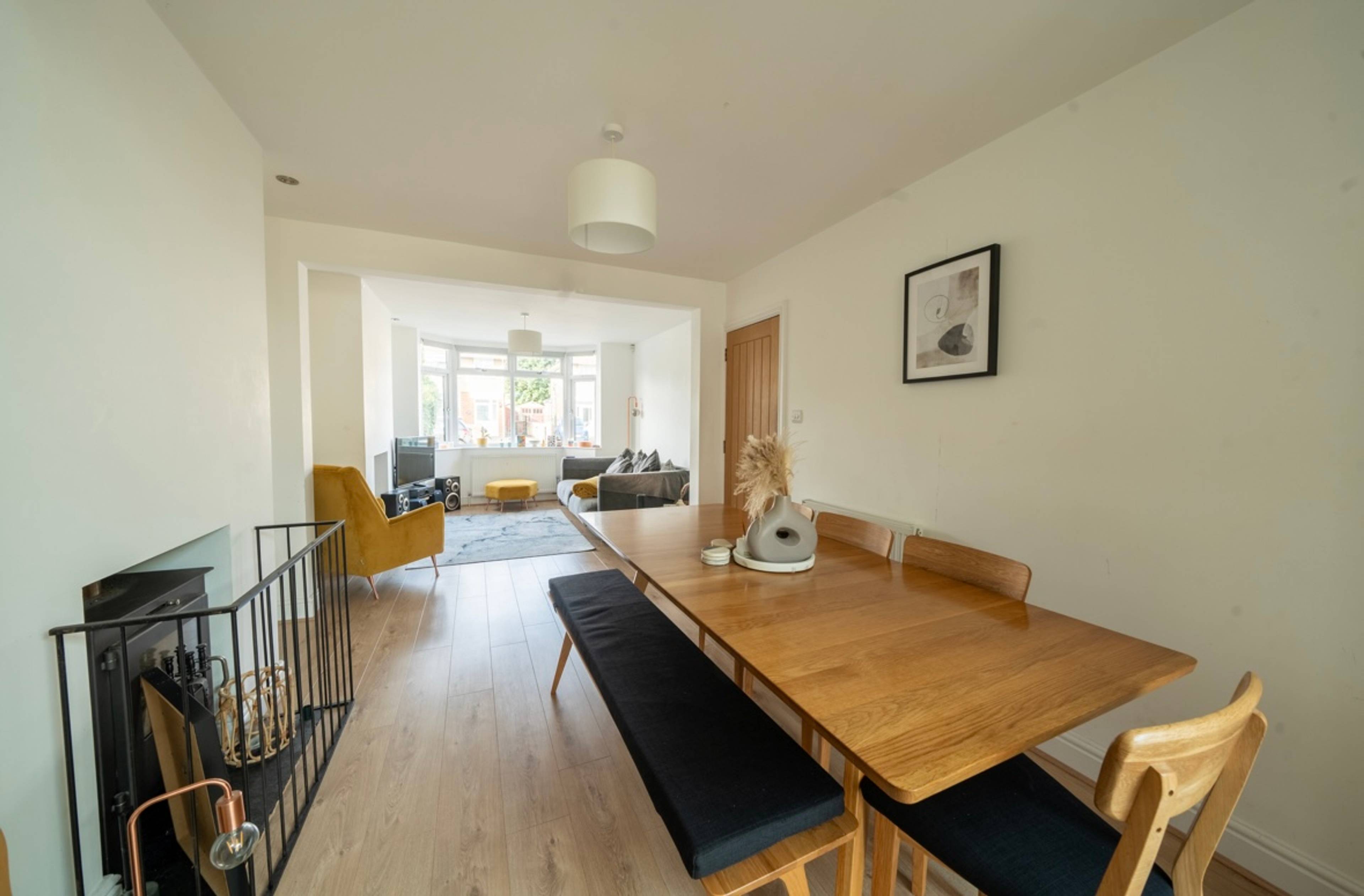 Lounge/Dining Room
