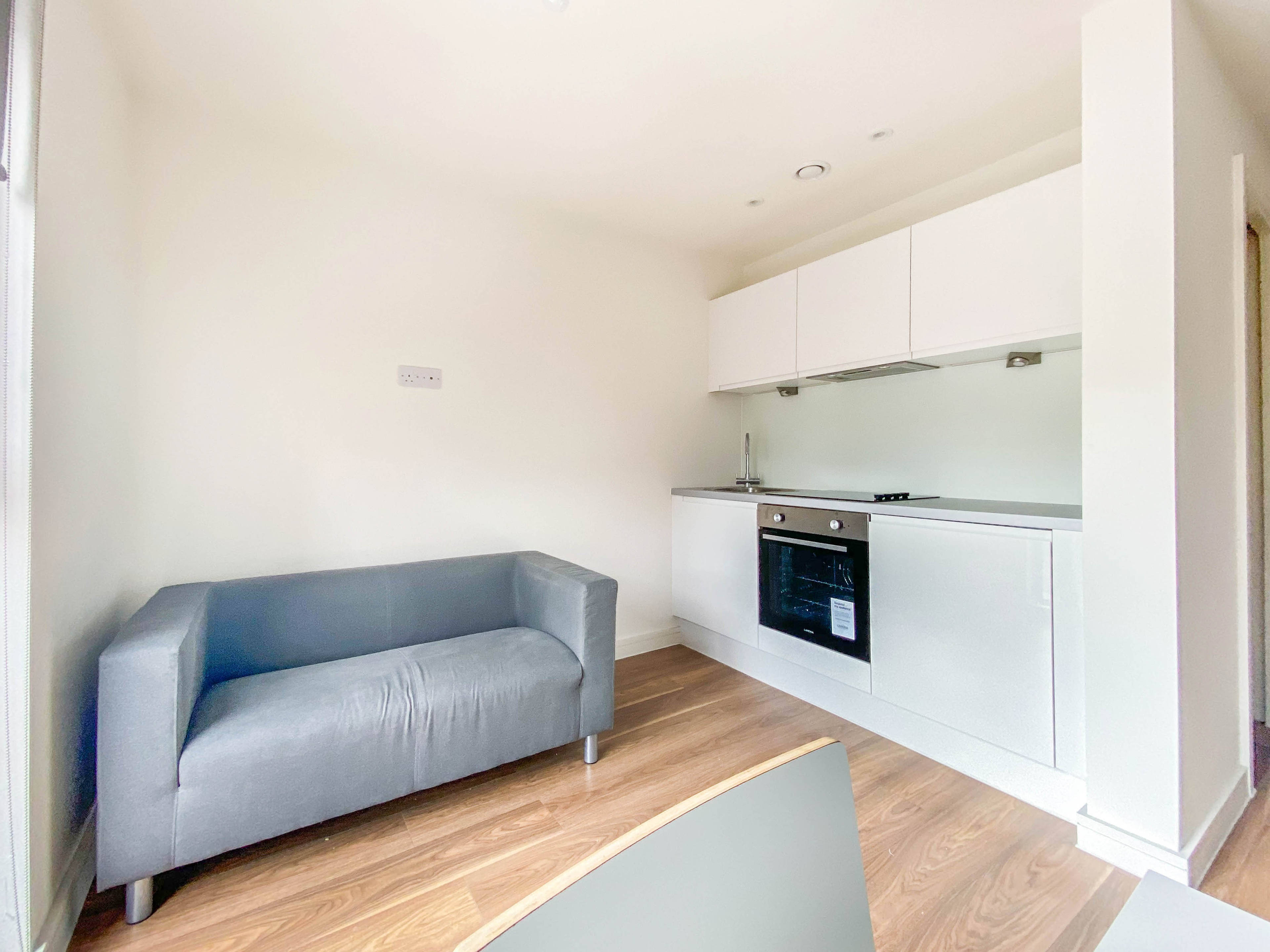 Lounge / Kitchen