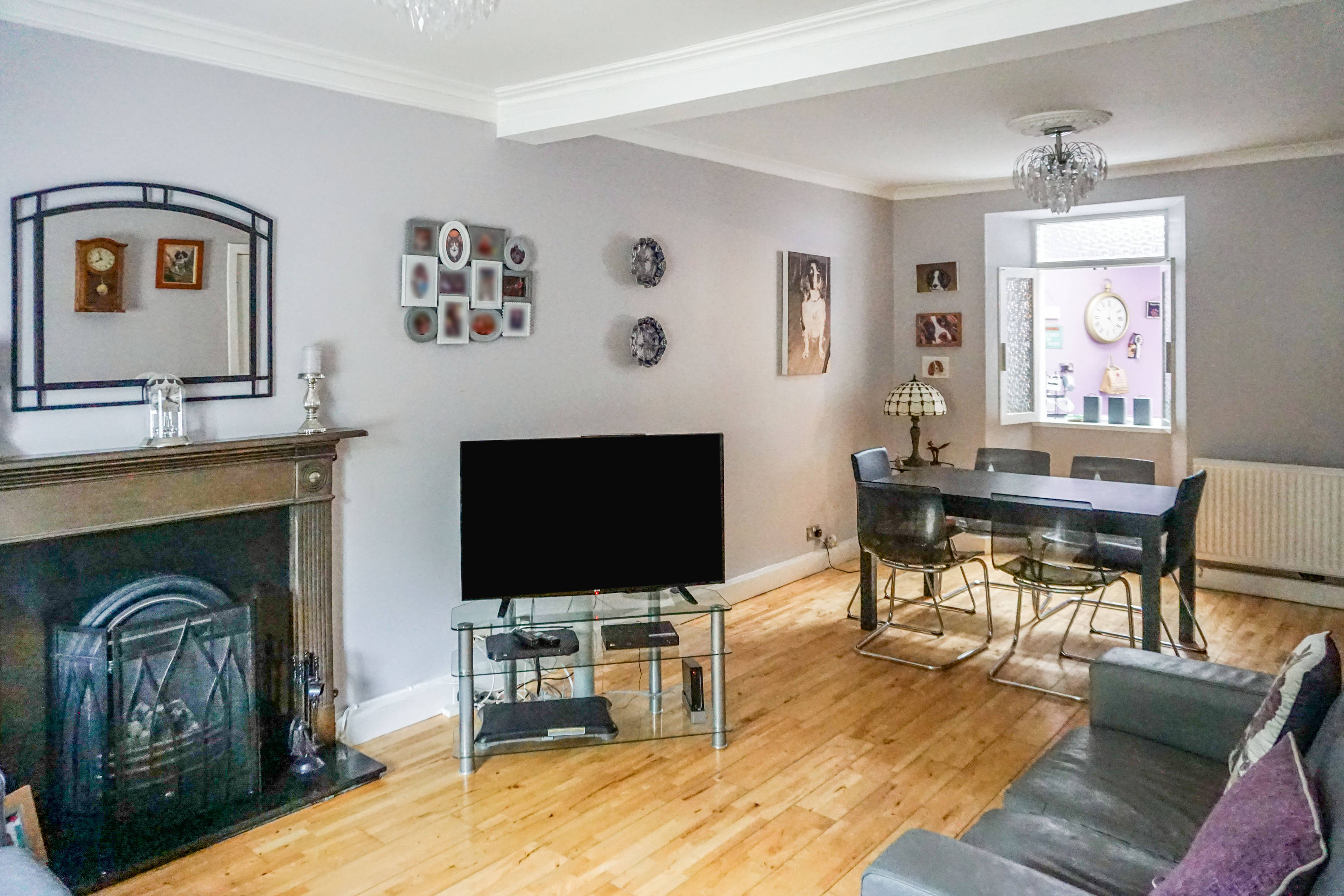 Lounge/Dining Room