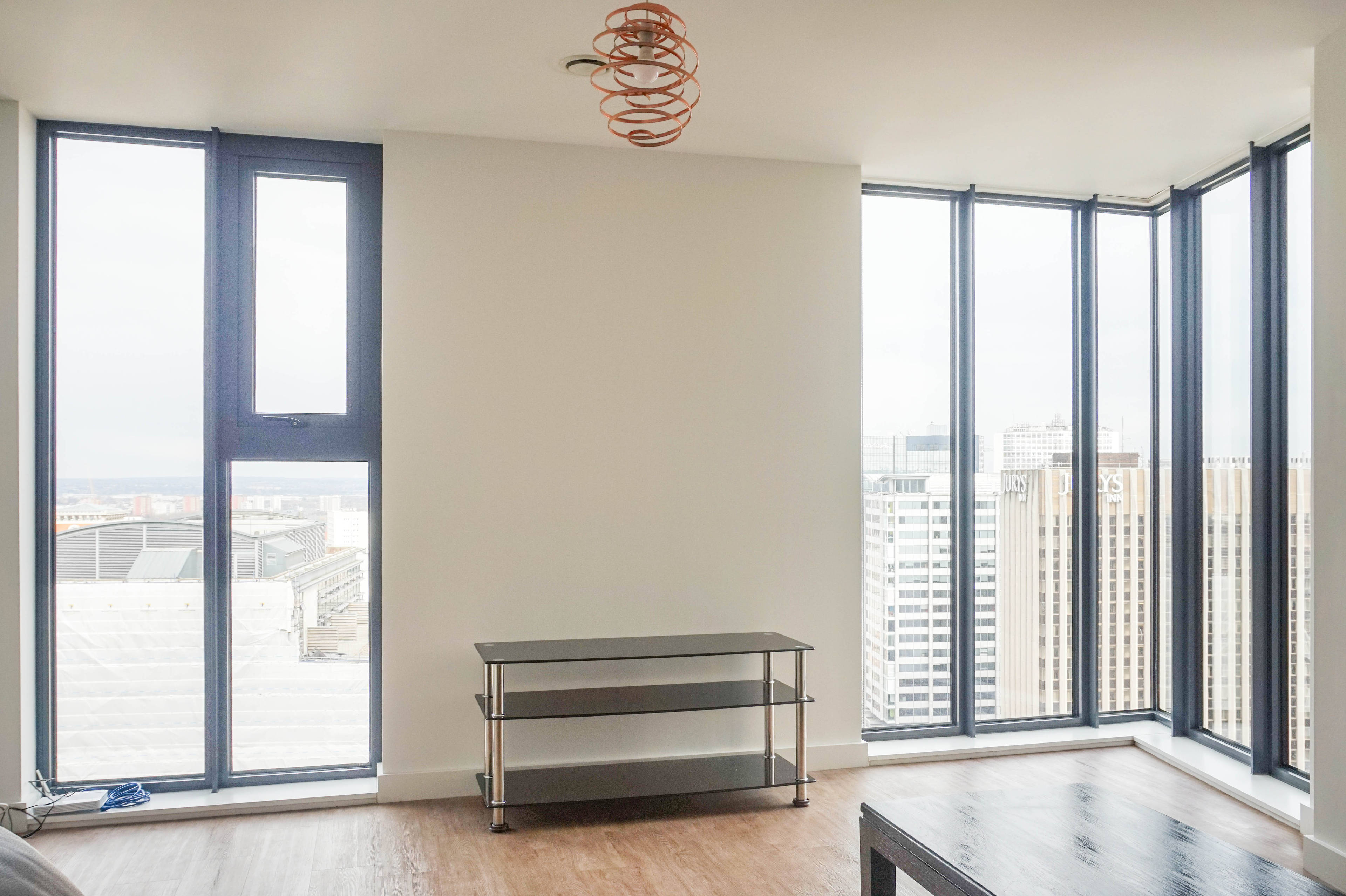 Lounge / Kitchen