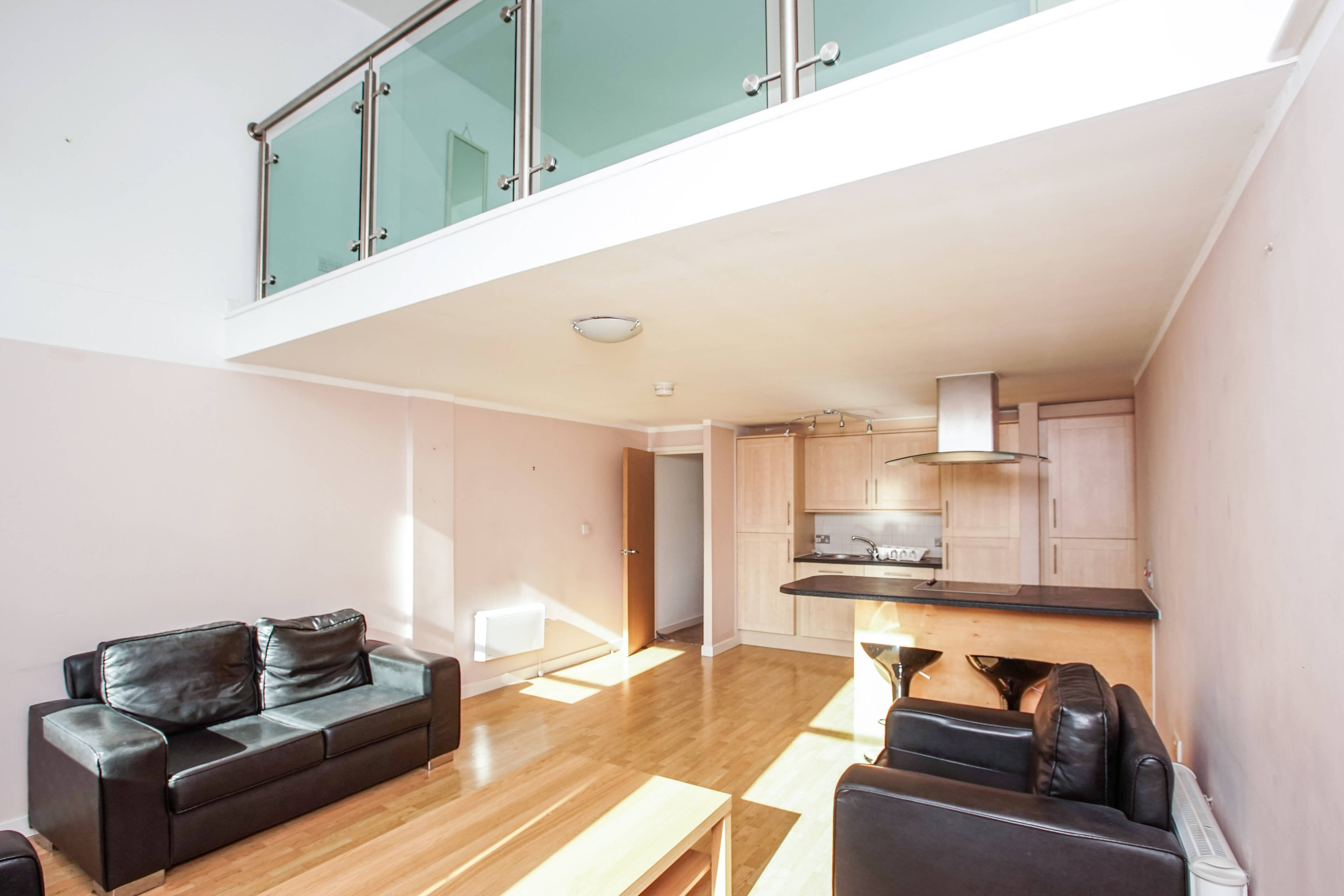 Lounge / Kitchen