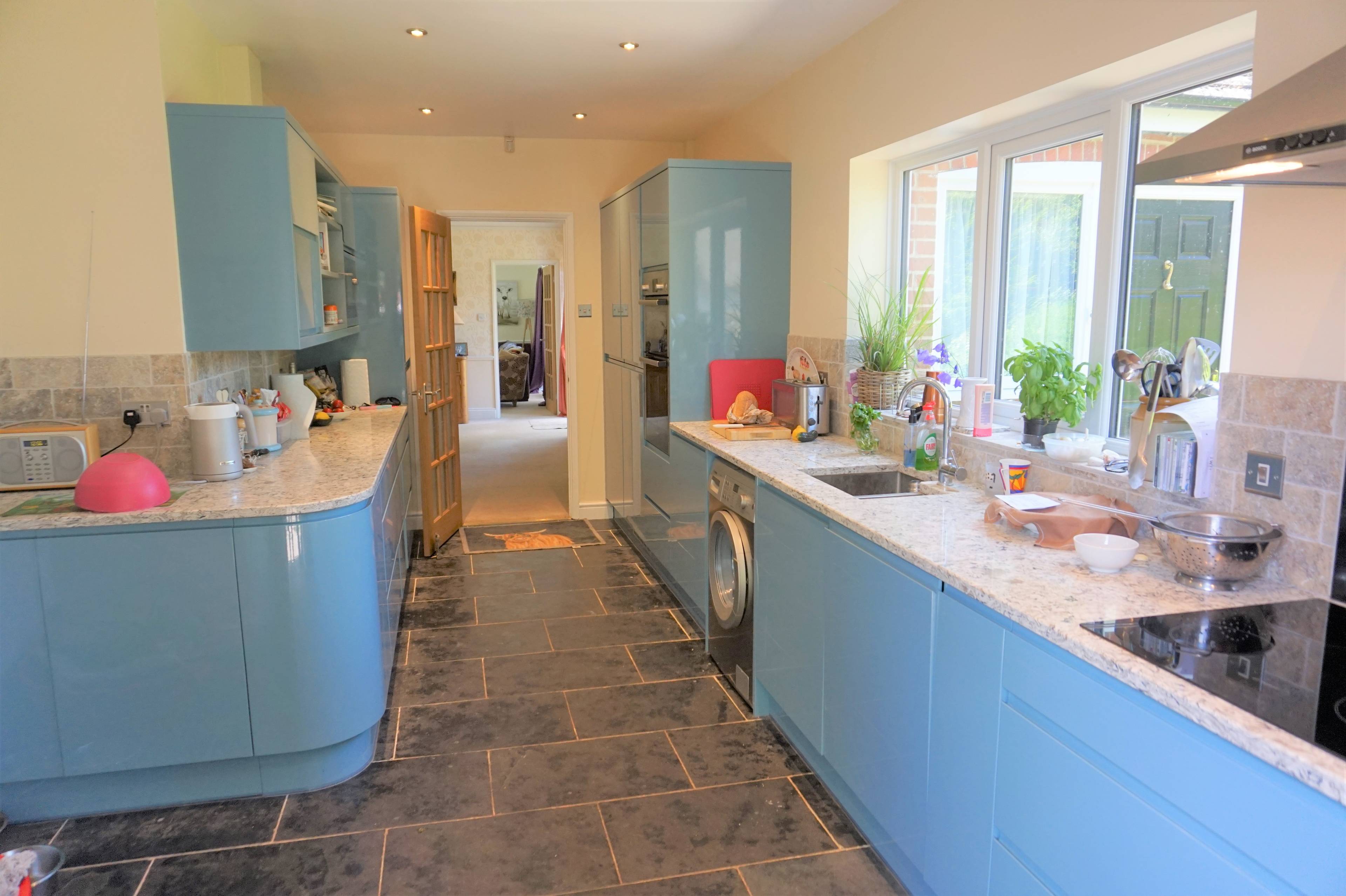 Kitchen/Breakfast