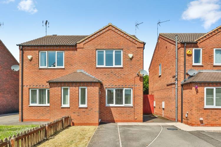 2 bedroom semi-detached house