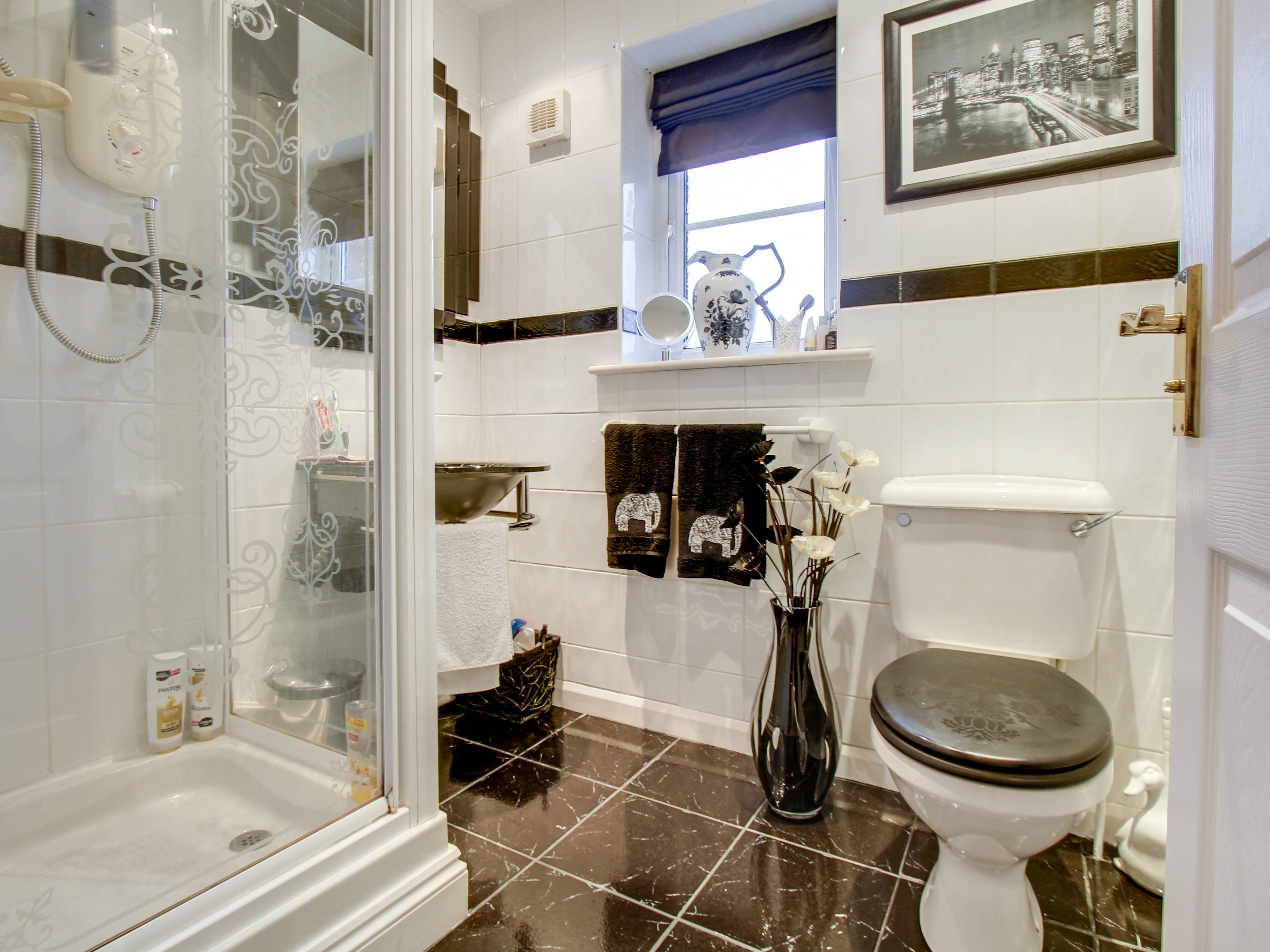 Master En-suite