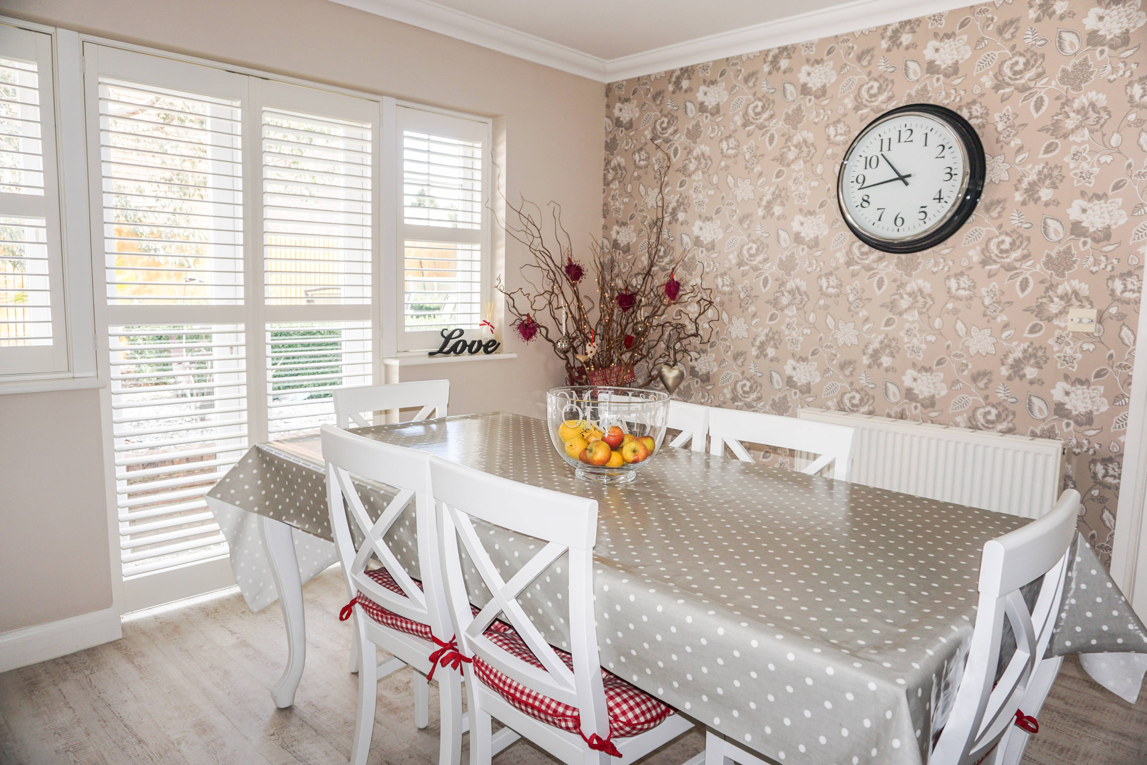 Lounge/Dining Room