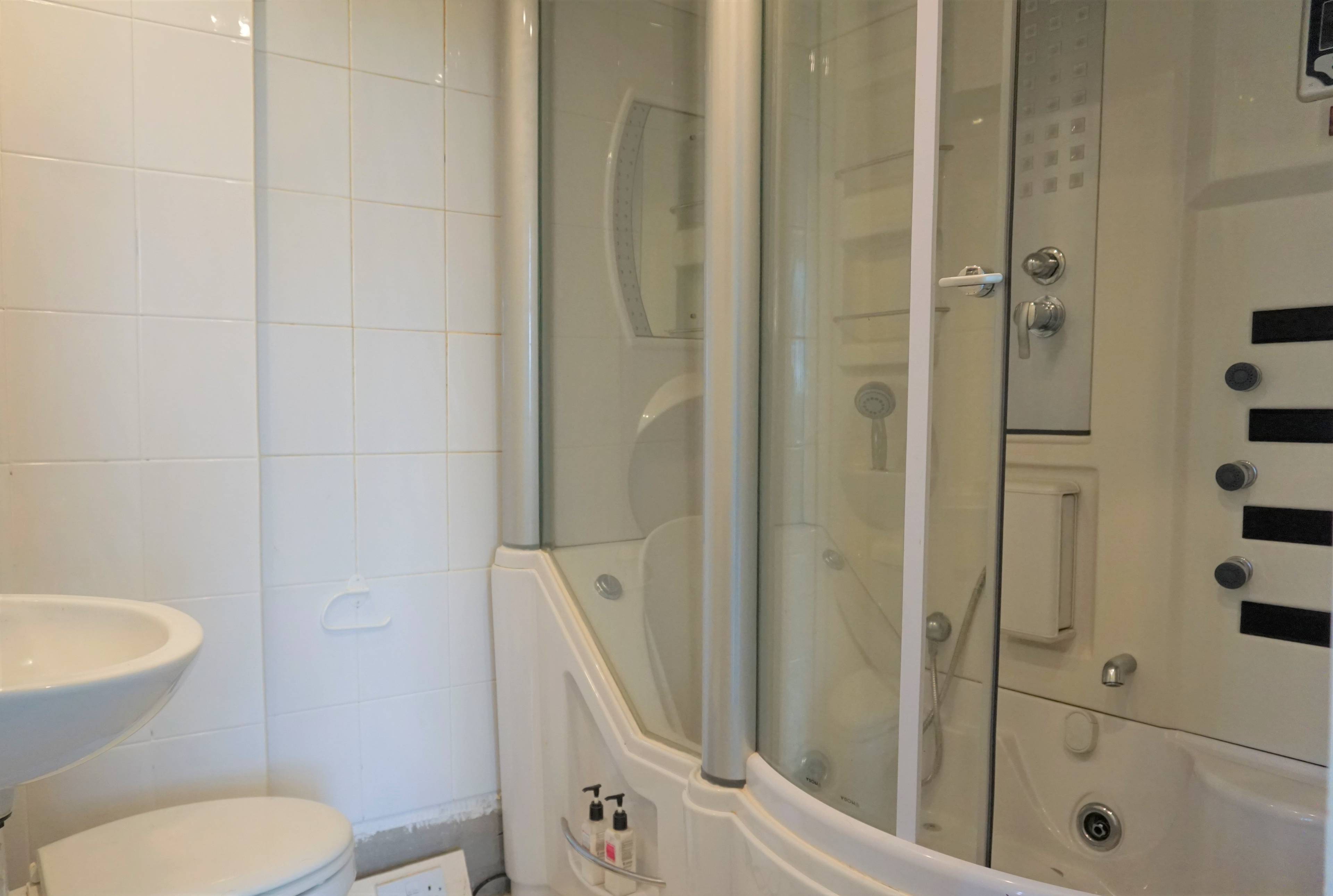 Master En-suite