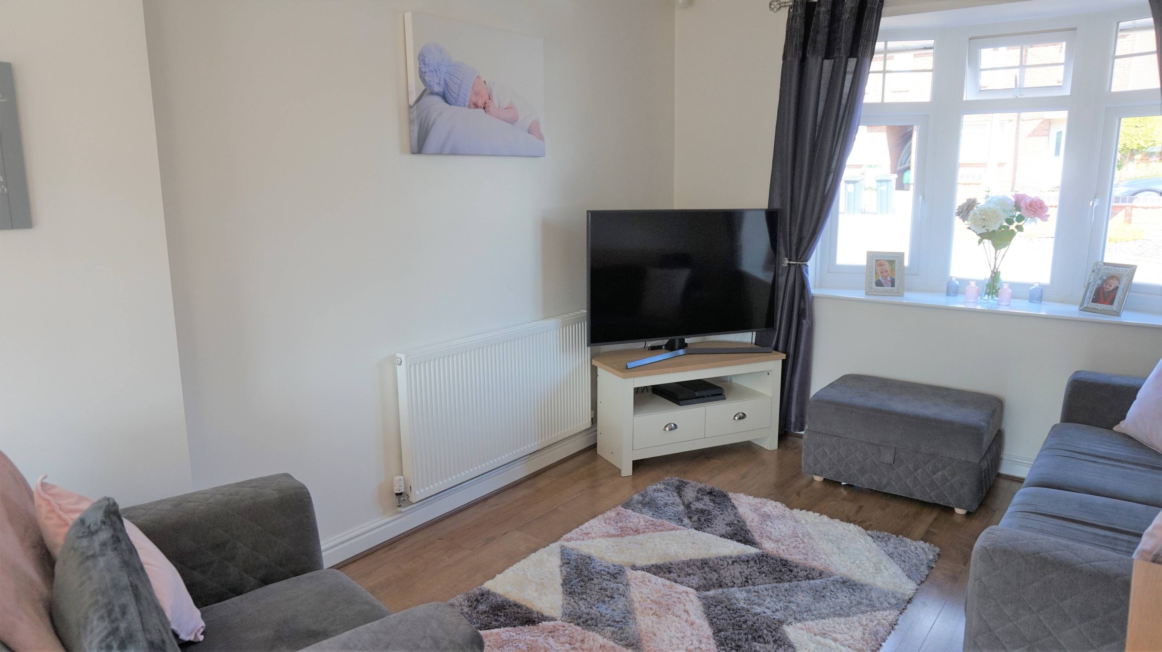 Lounge/Dining Room
