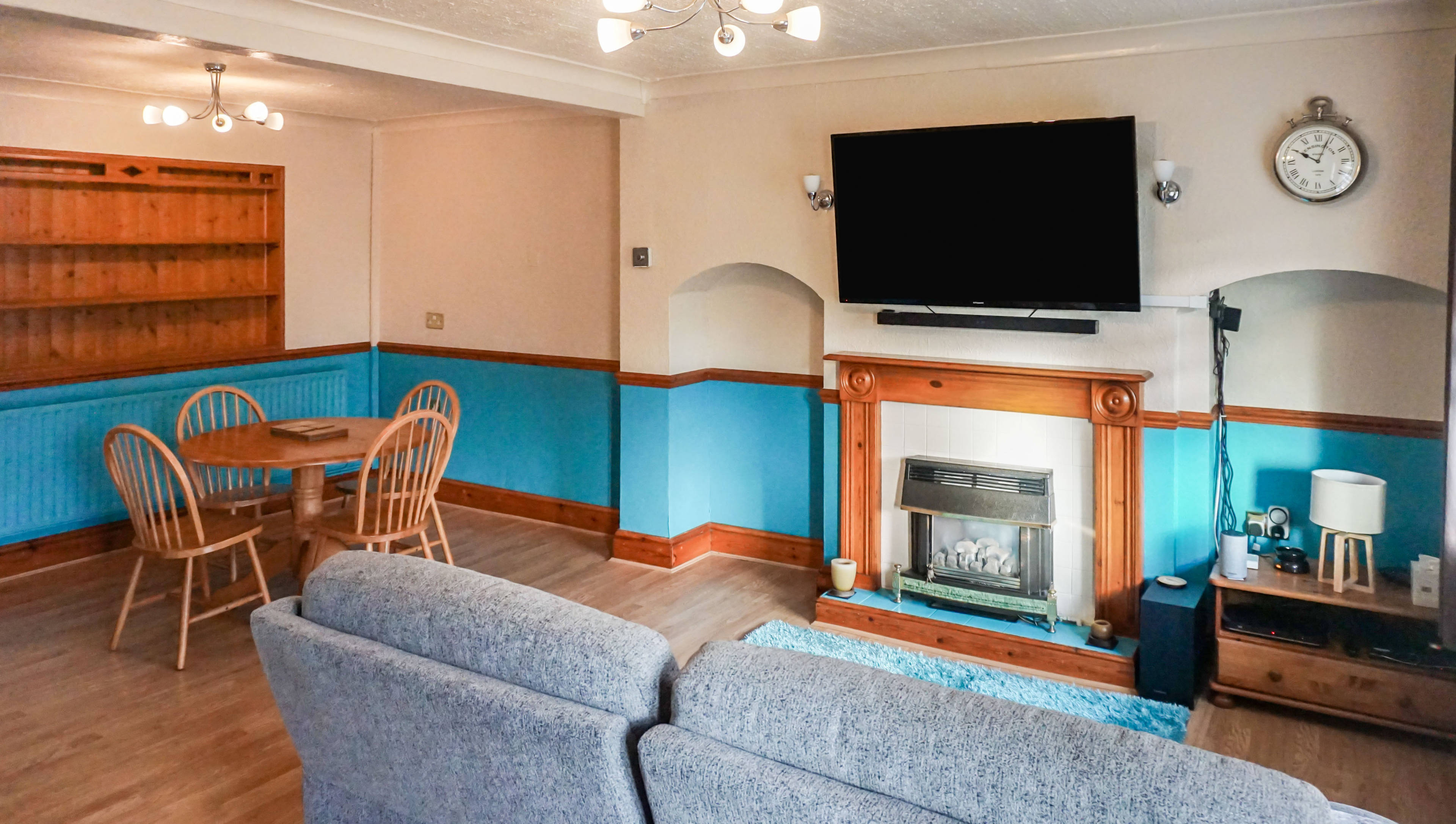 Lounge/Dining Room