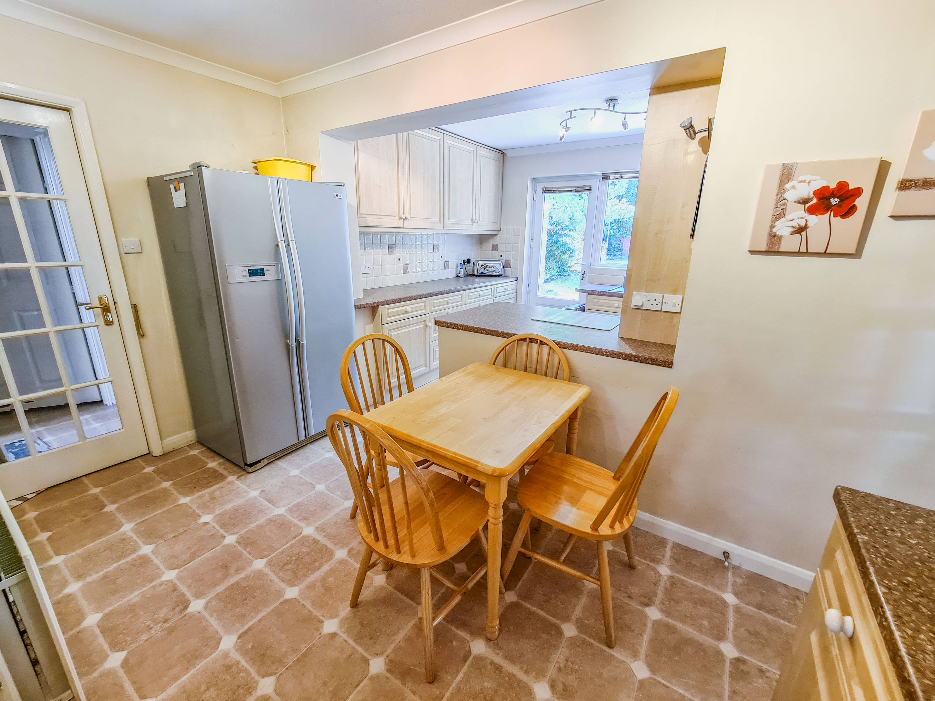 Kitchen/Breakfast