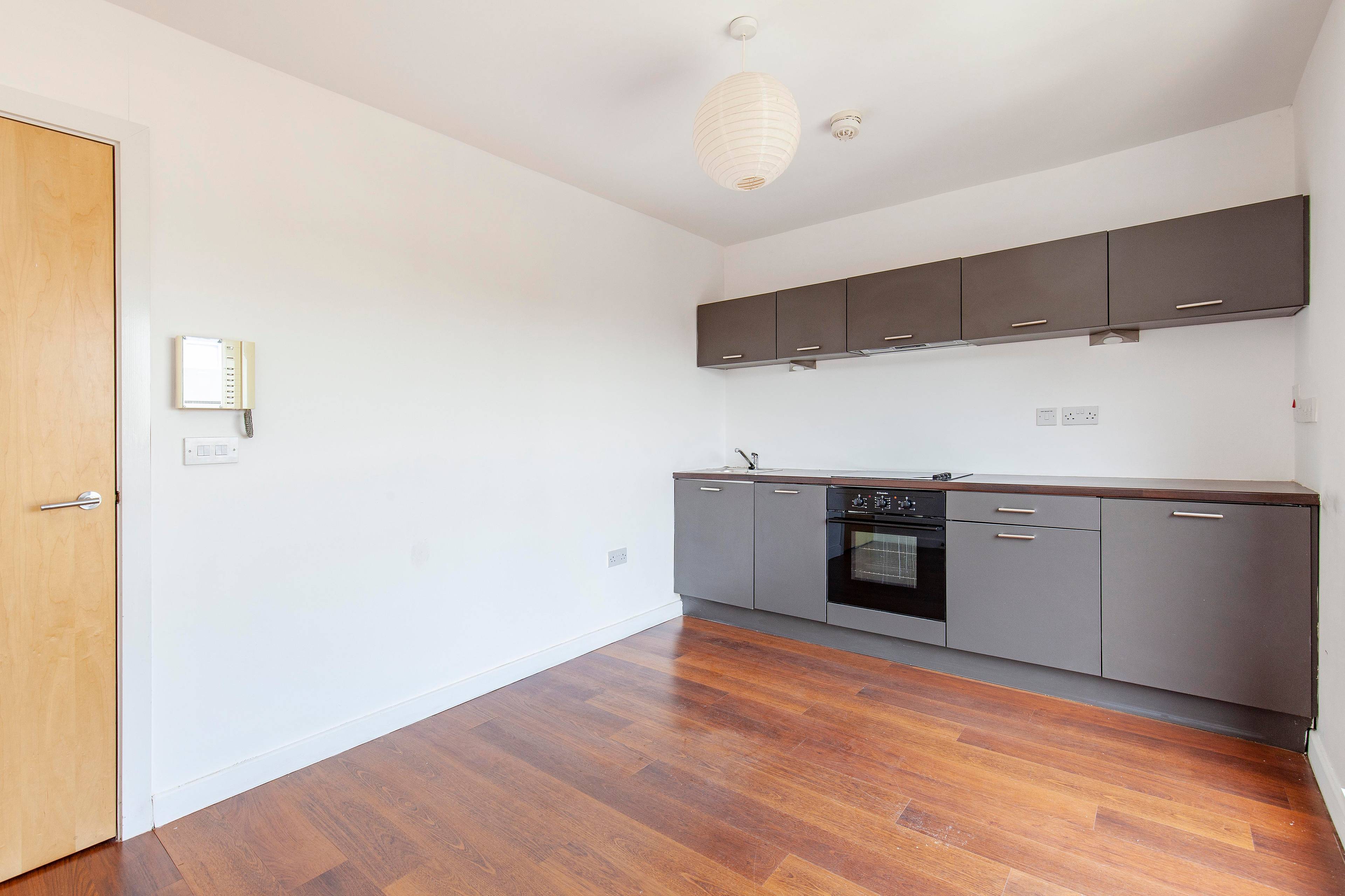 Lounge / Kitchen