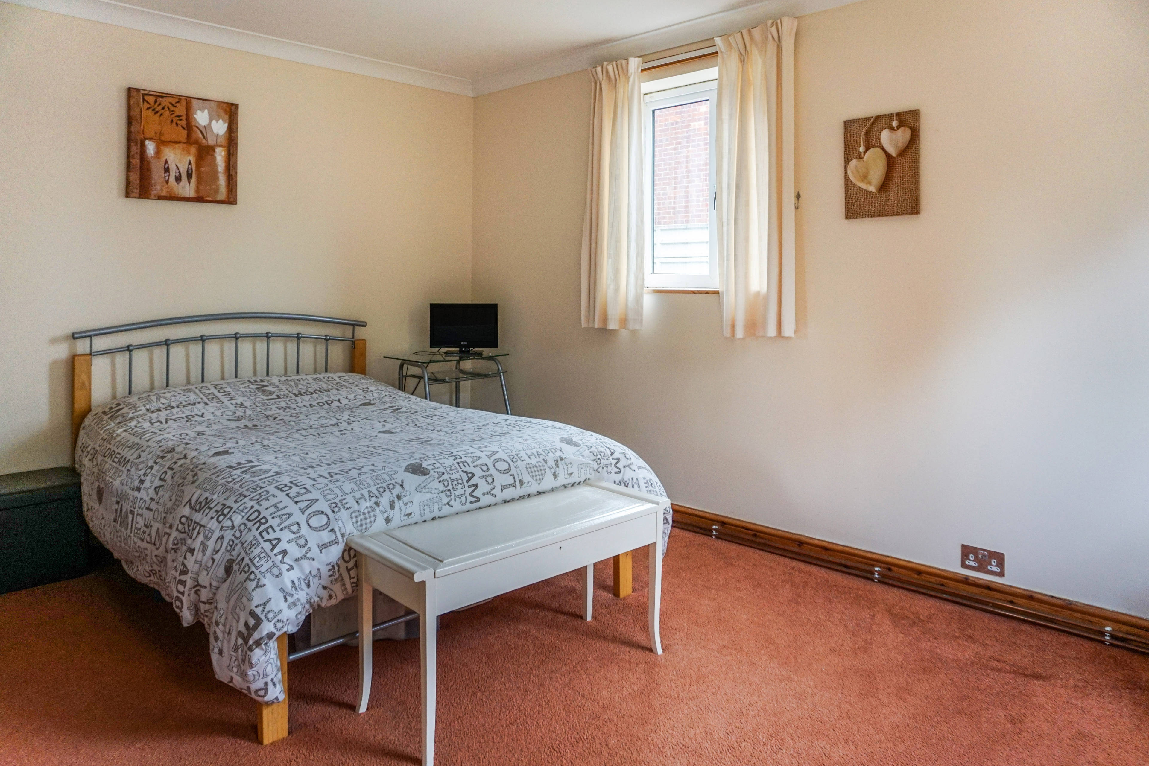 Bedroom/Lounge
