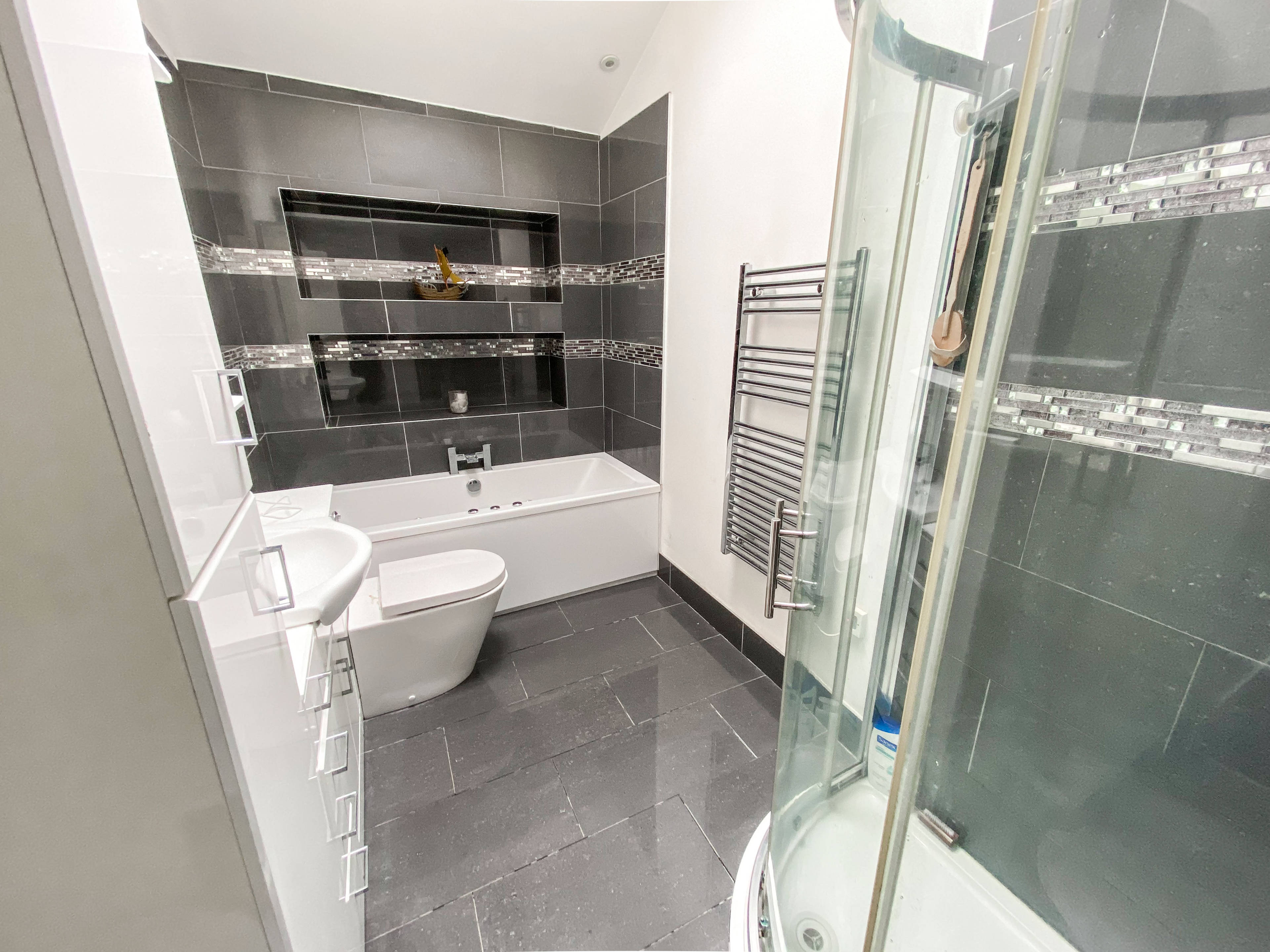 Annexe Bathroom