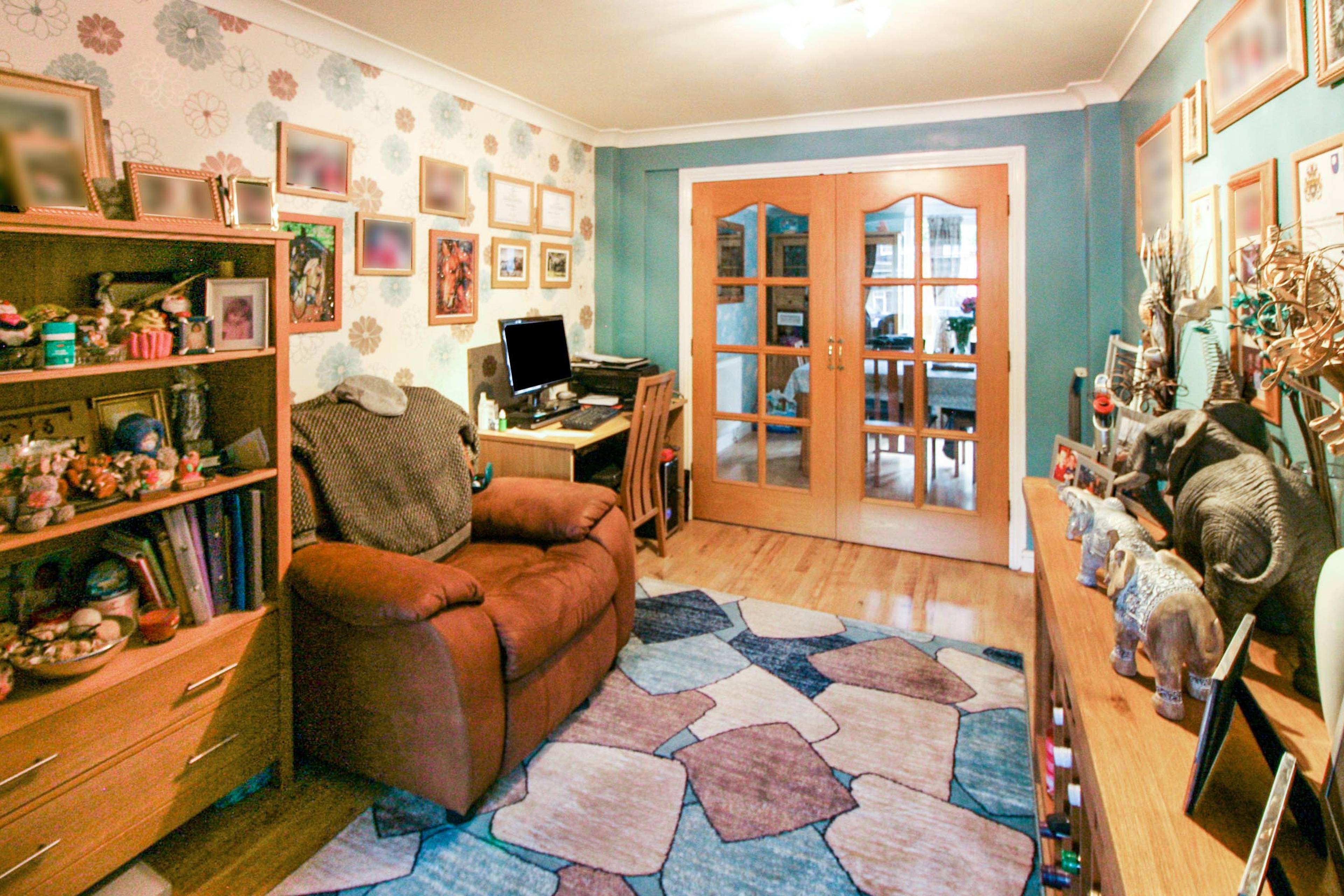 Snug / Office