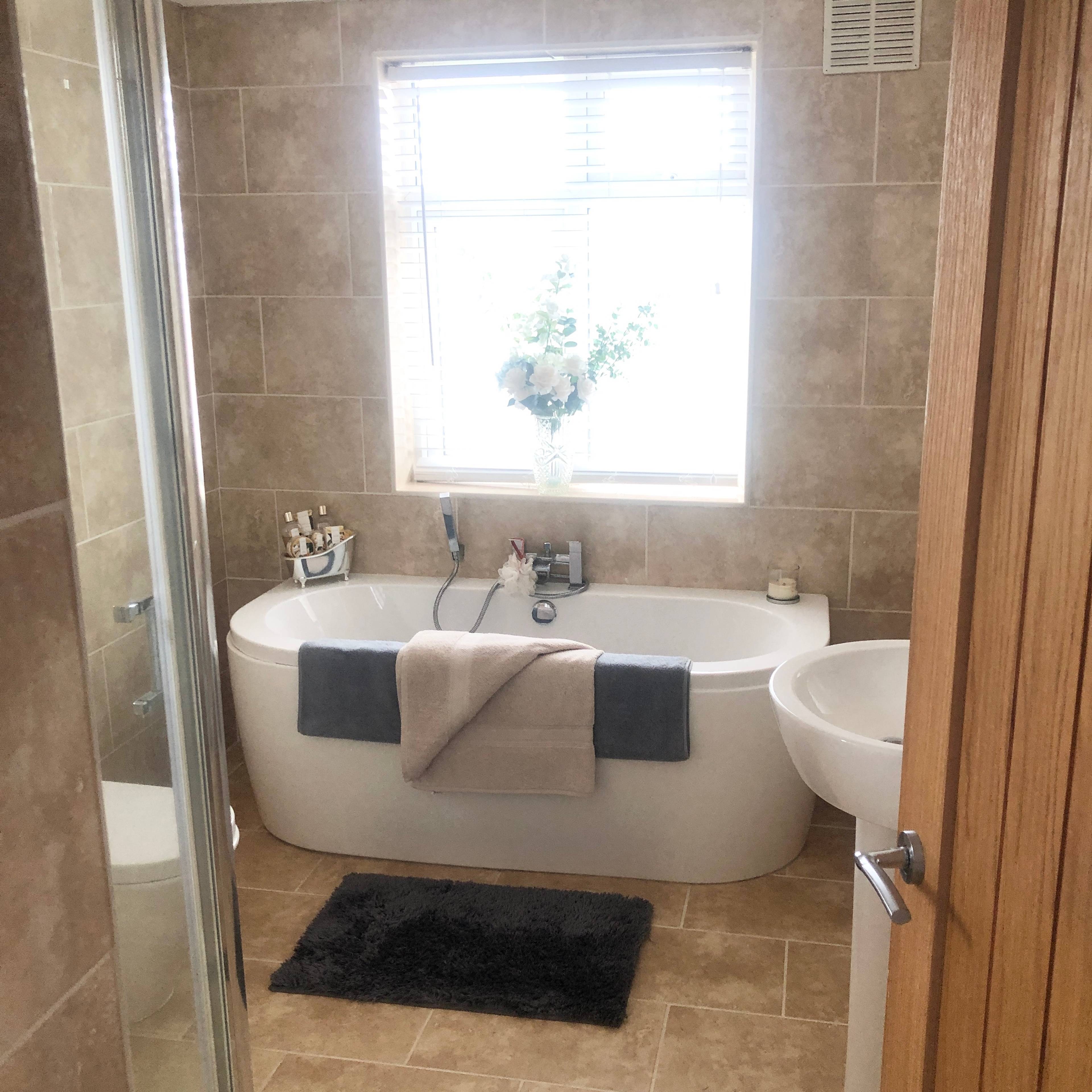 Family Bathroom 