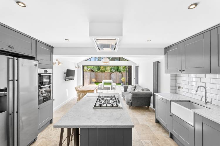 3 bedroom town house