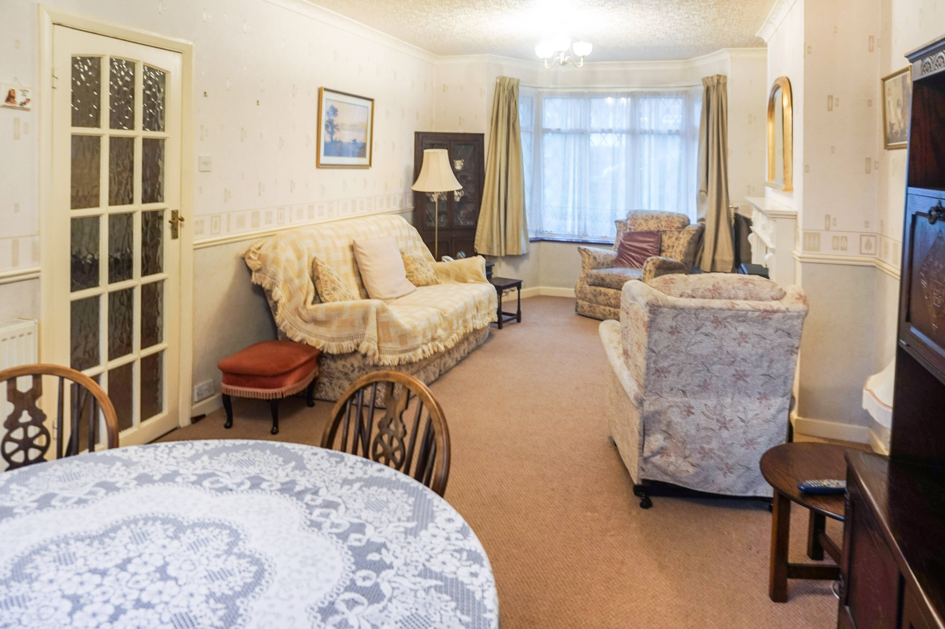 Lounge/Dining Room