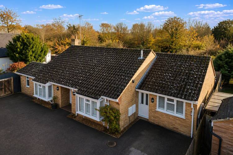 3 bedroom detached bungalow