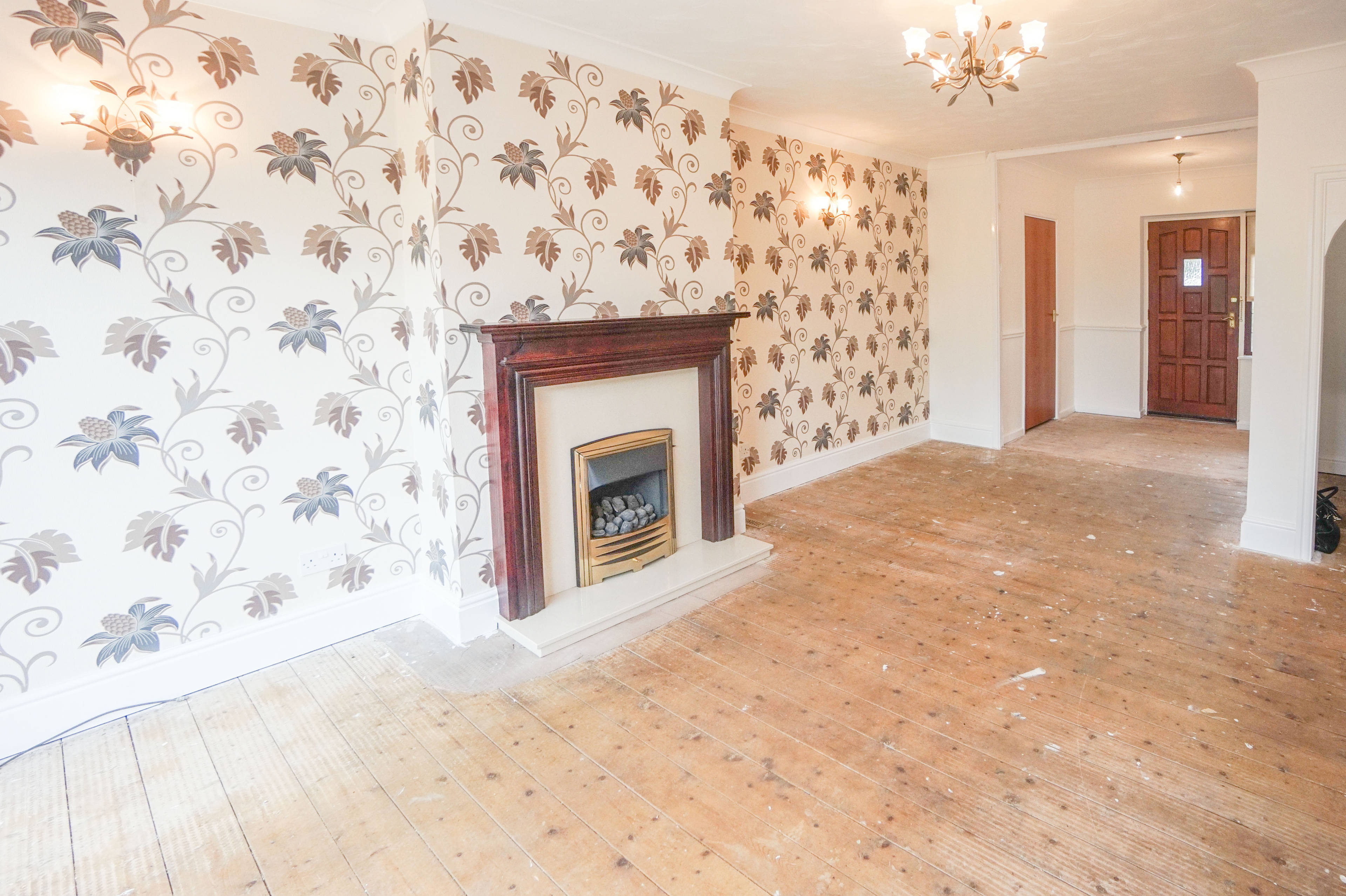 Lounge/Dining Room