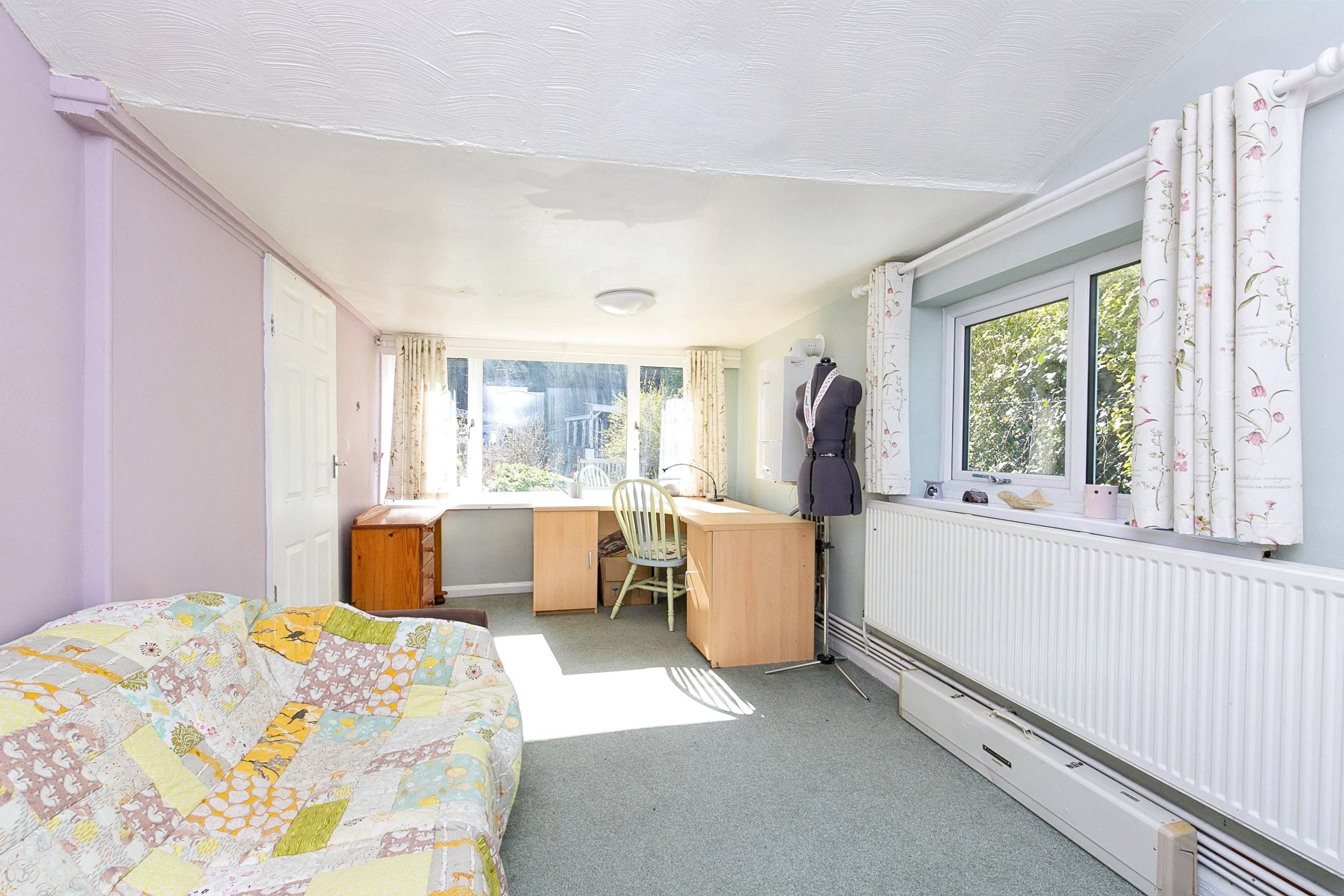Sitting Room / Bed 3