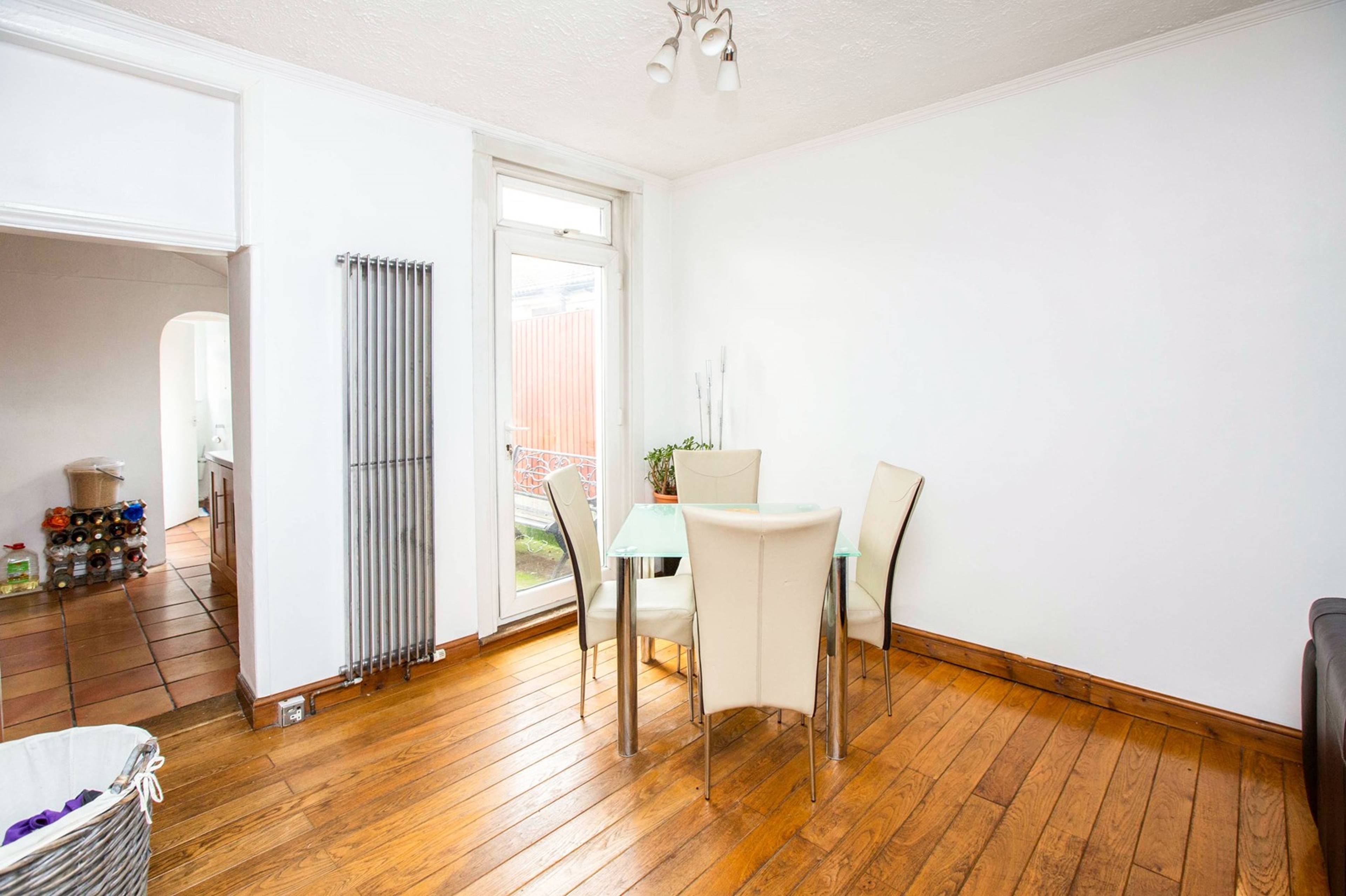 Lounge/Dining Room
