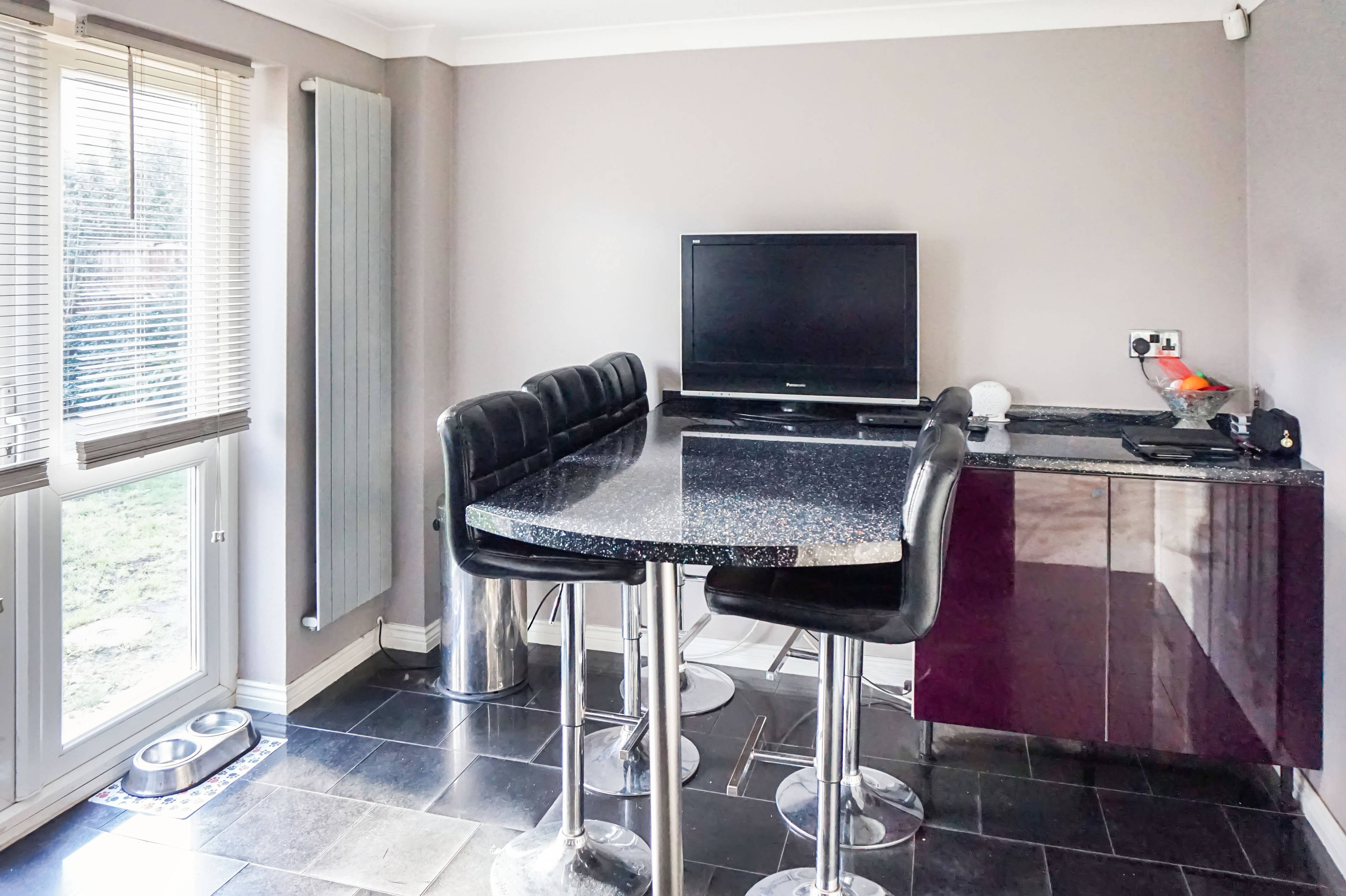 Breakfast Room