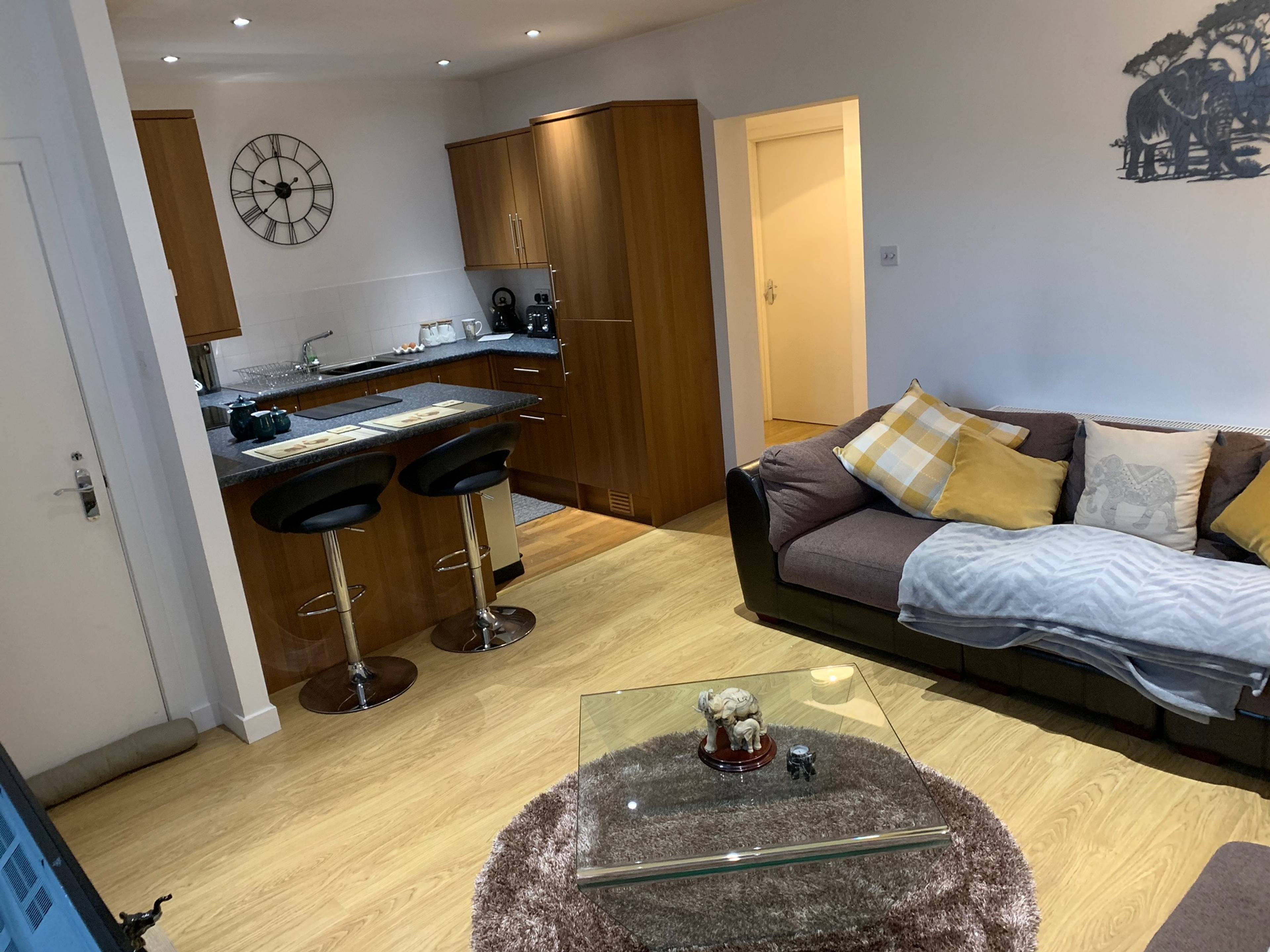 Lounge / Kitchen