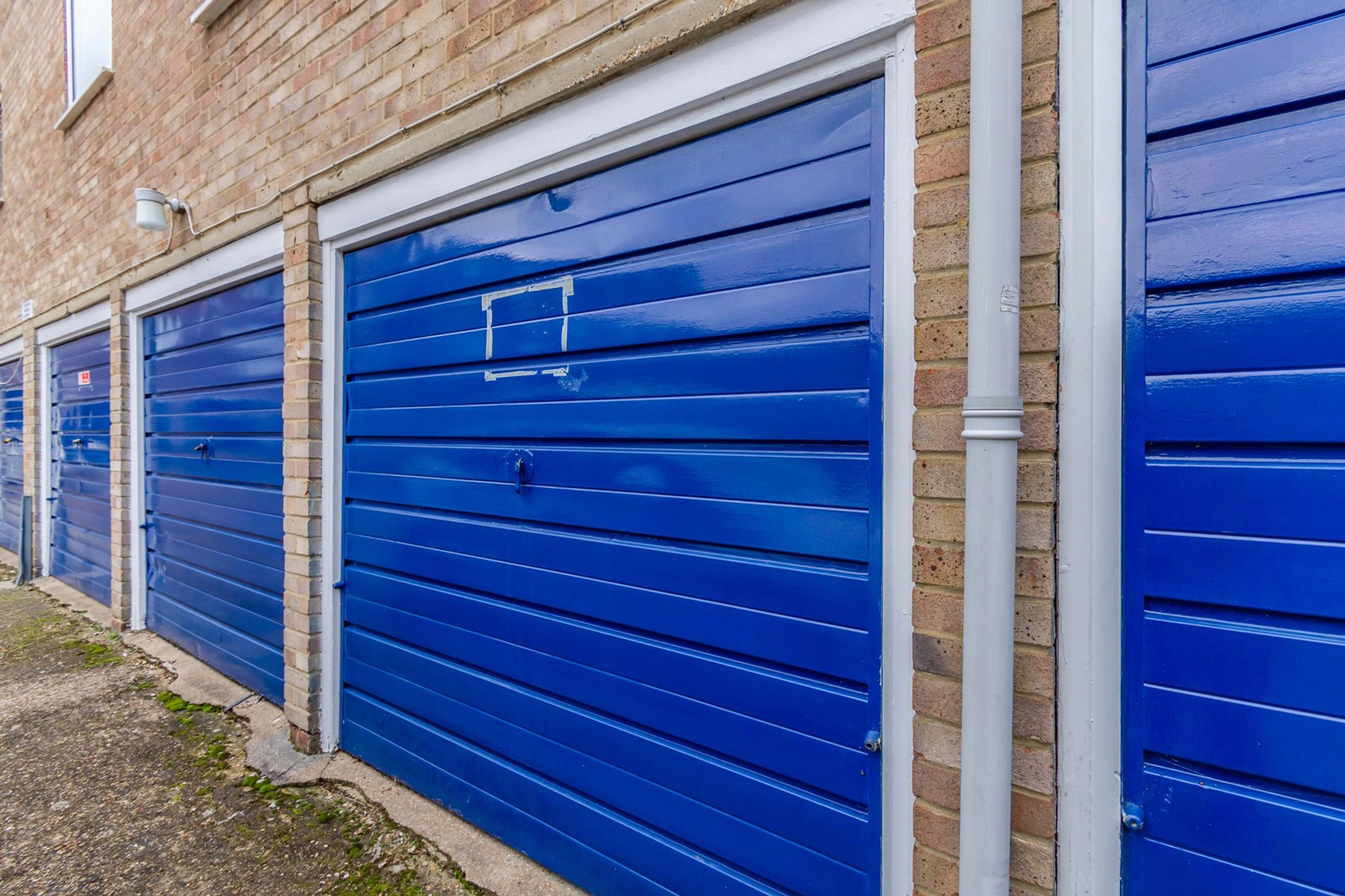 Garage En Bloc