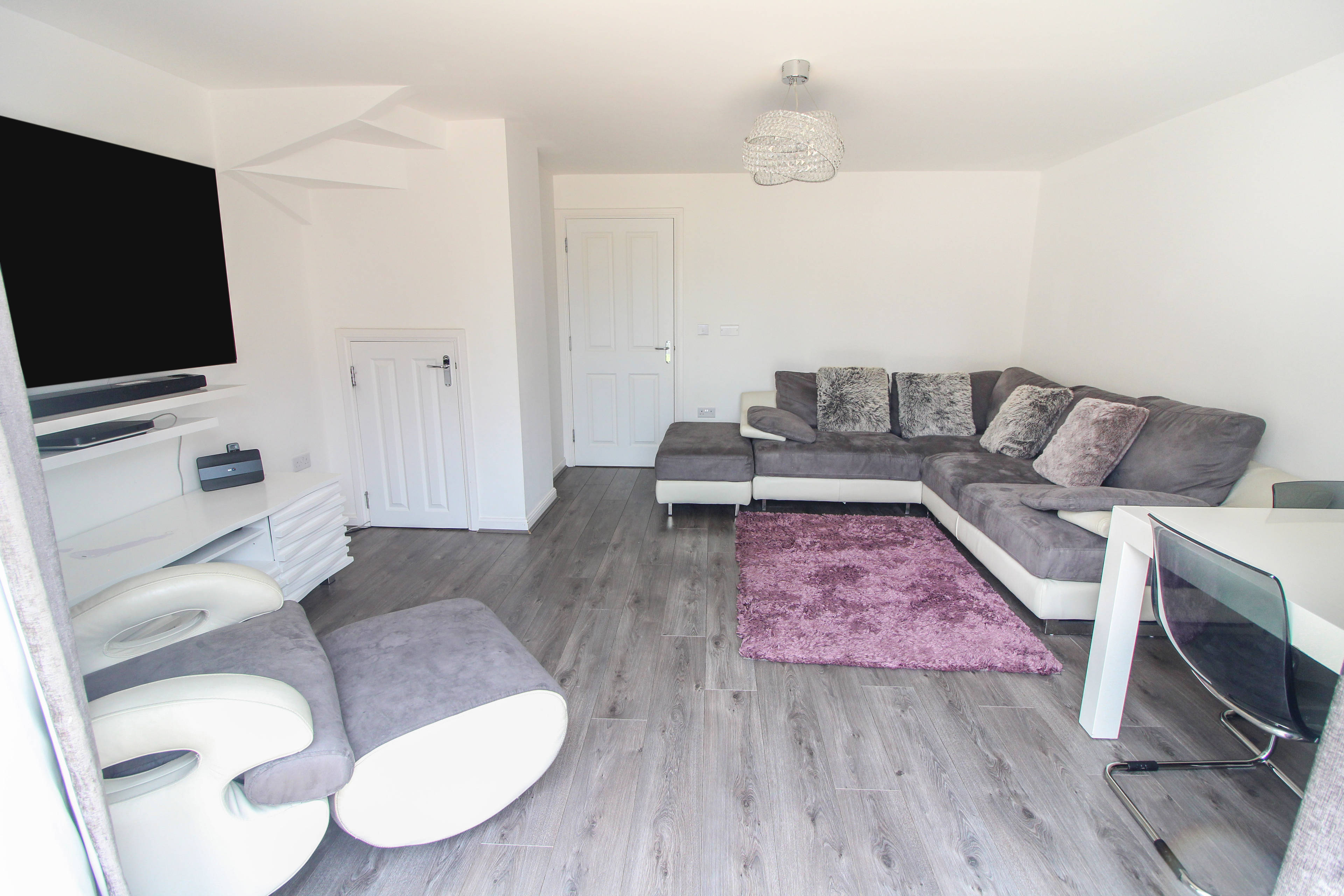 Lounge/Dining Room