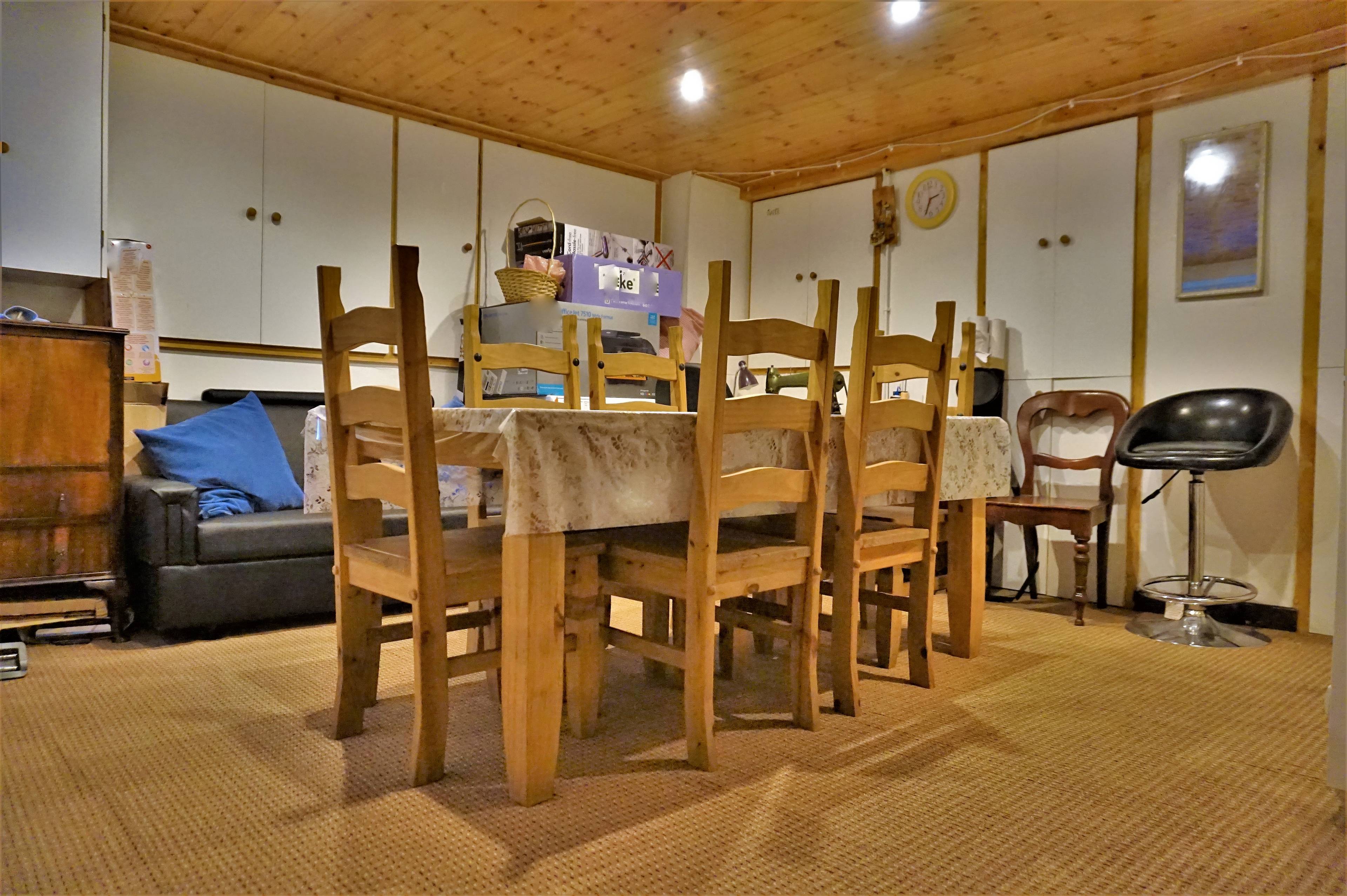 Dining Room/bed 5