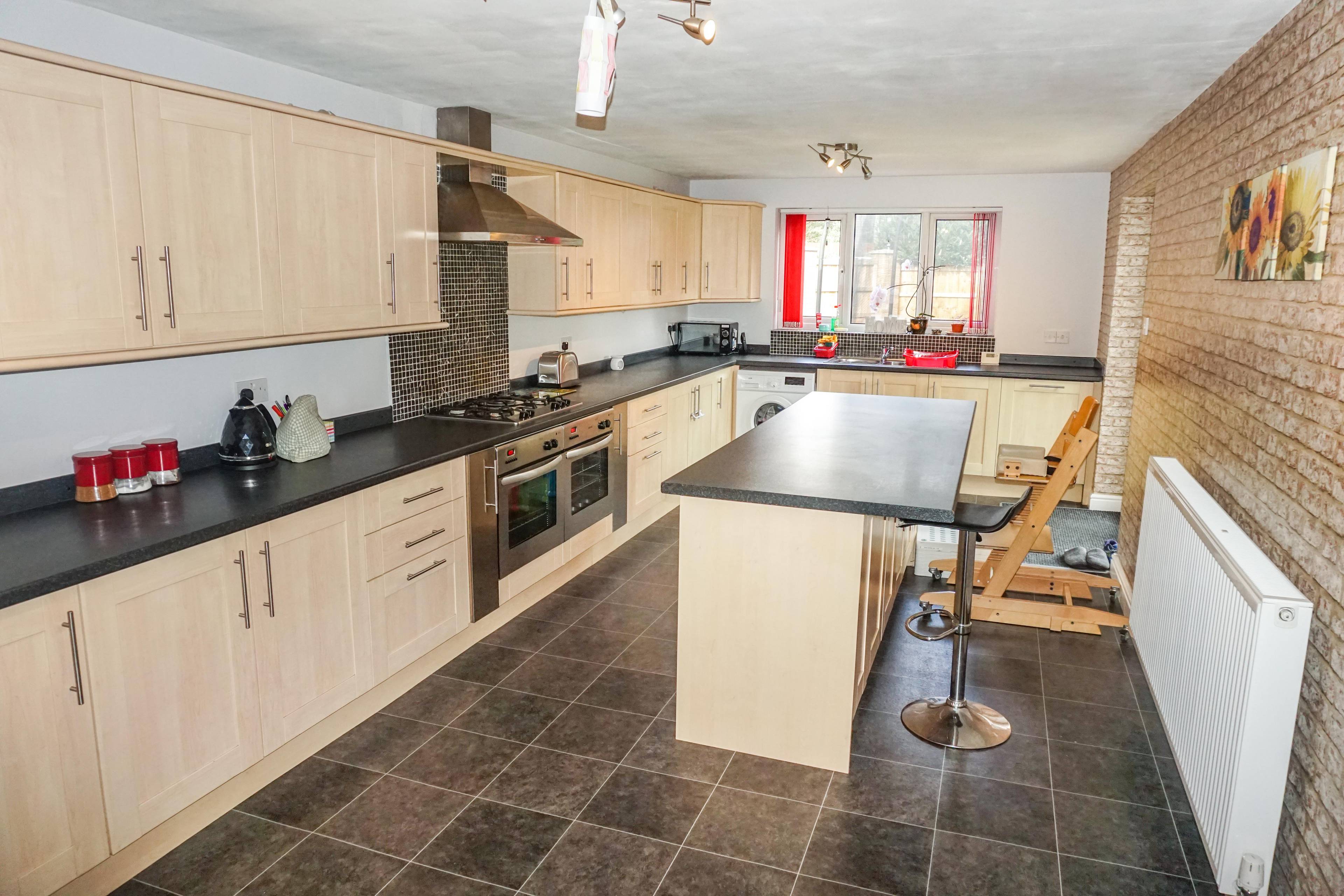 Kitchen/Breakfast