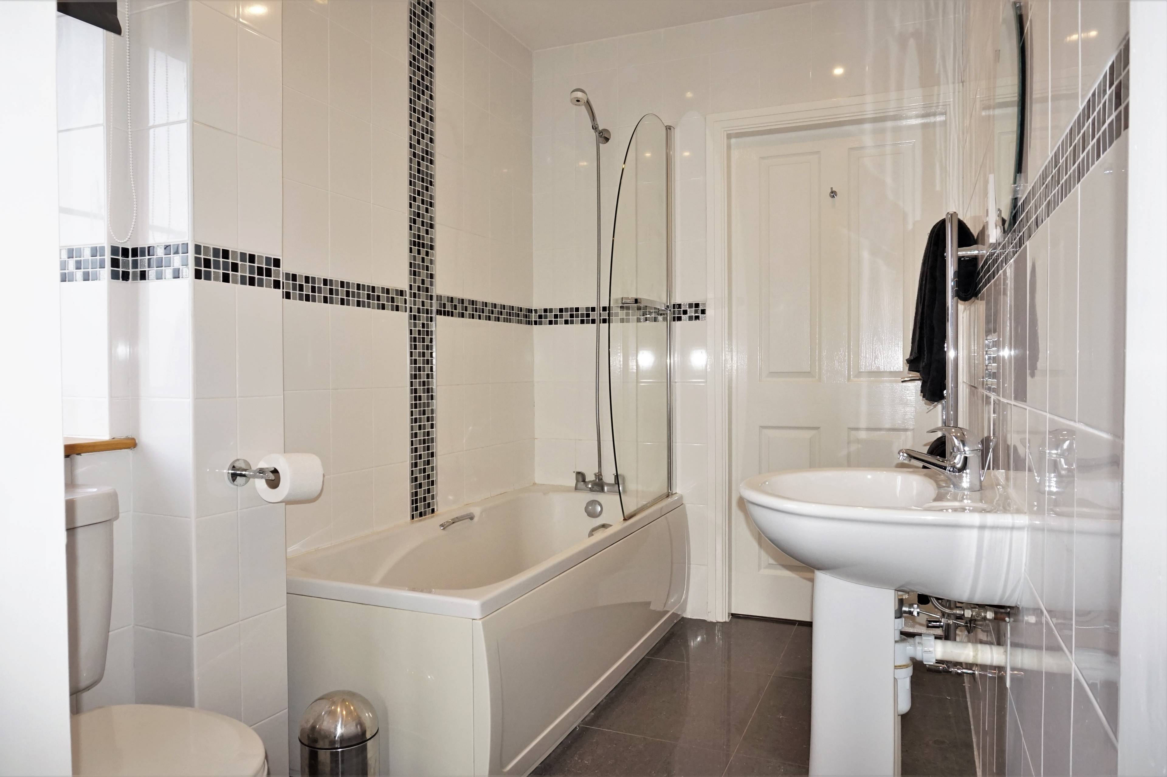 Jack & Jill En-suite