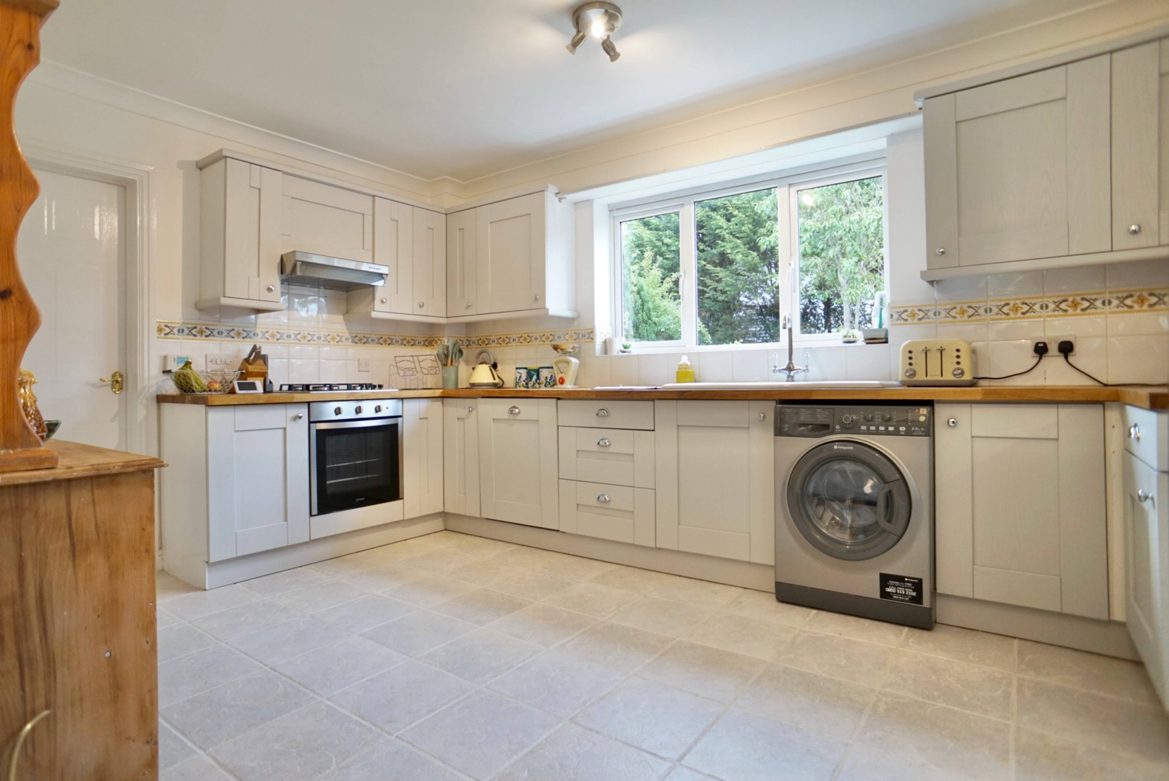 Kitchen/Breakfast