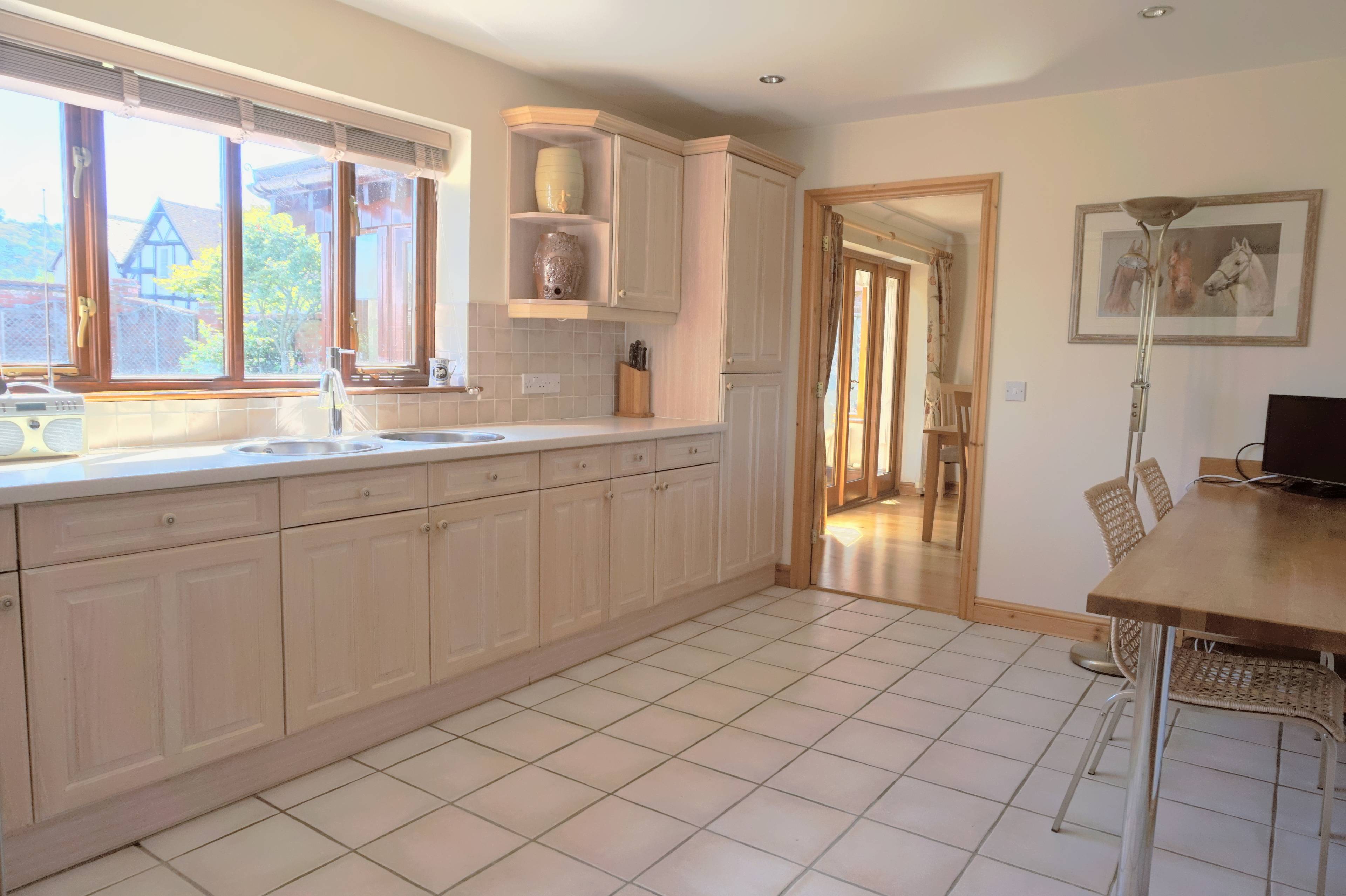 Kitchen/Breakfast