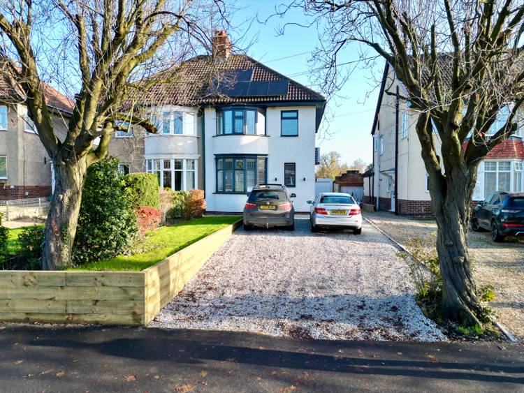 3 bedroom semi-detached house