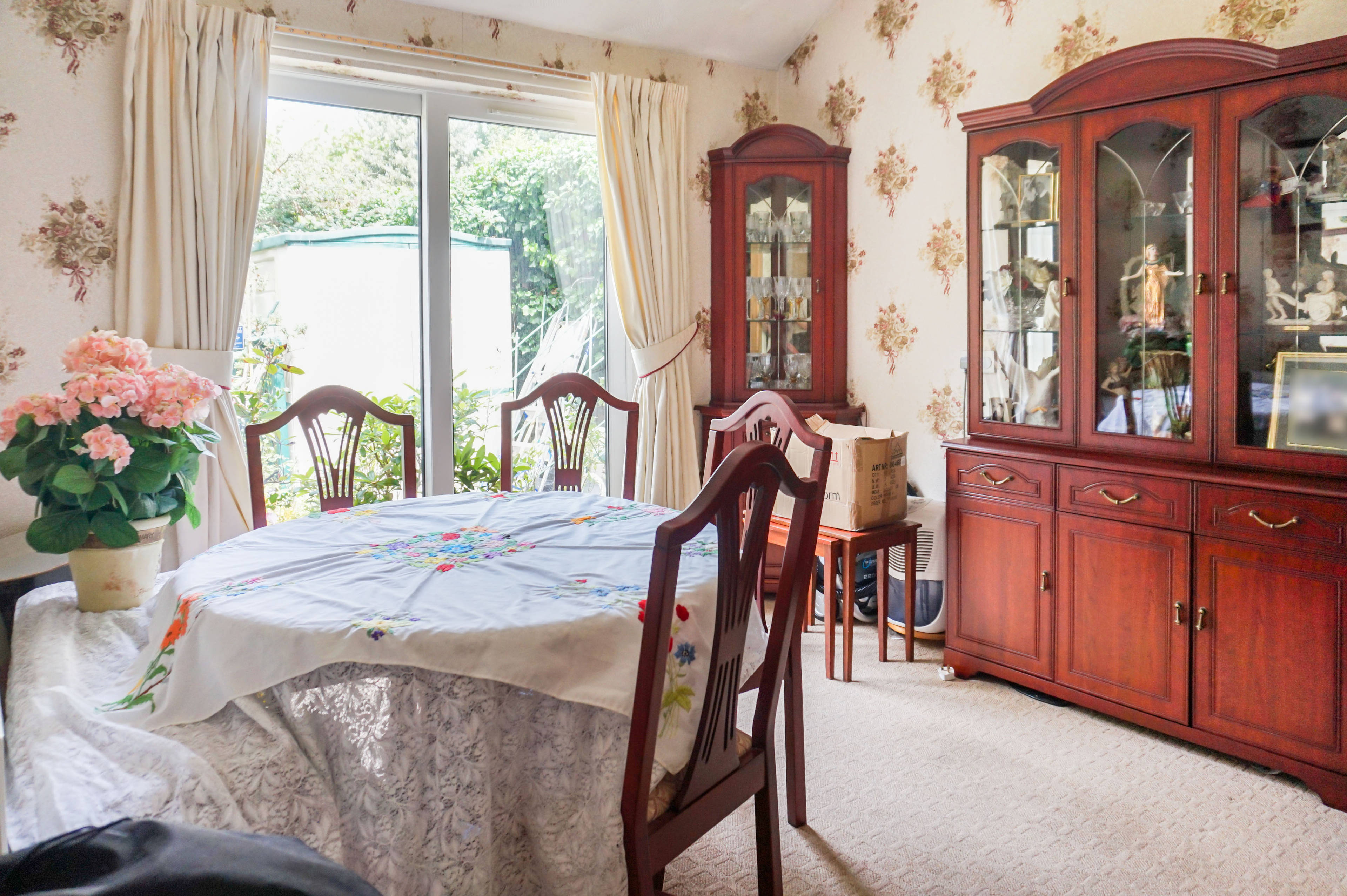 Dining Room/Bedroom