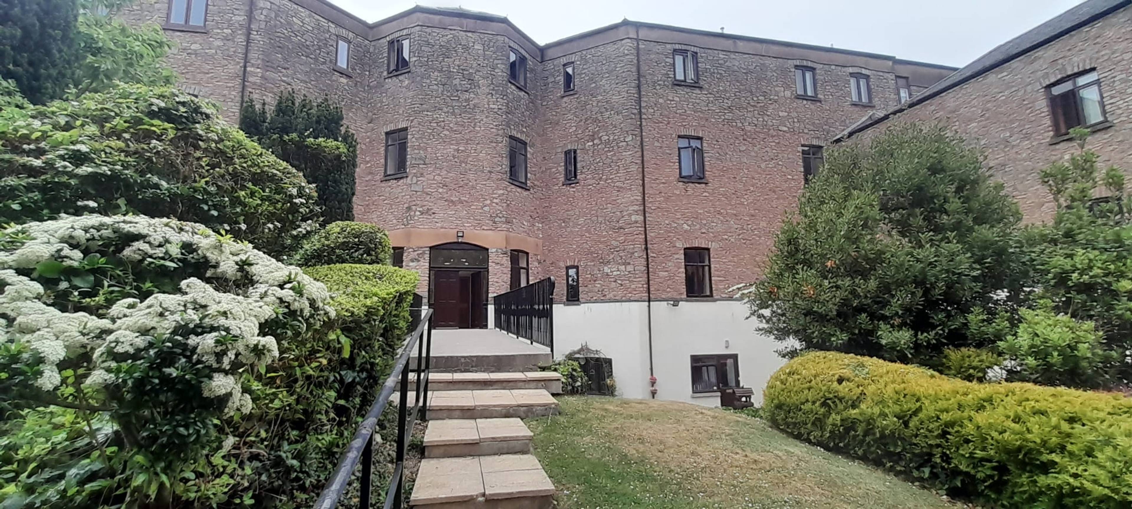 Site Front