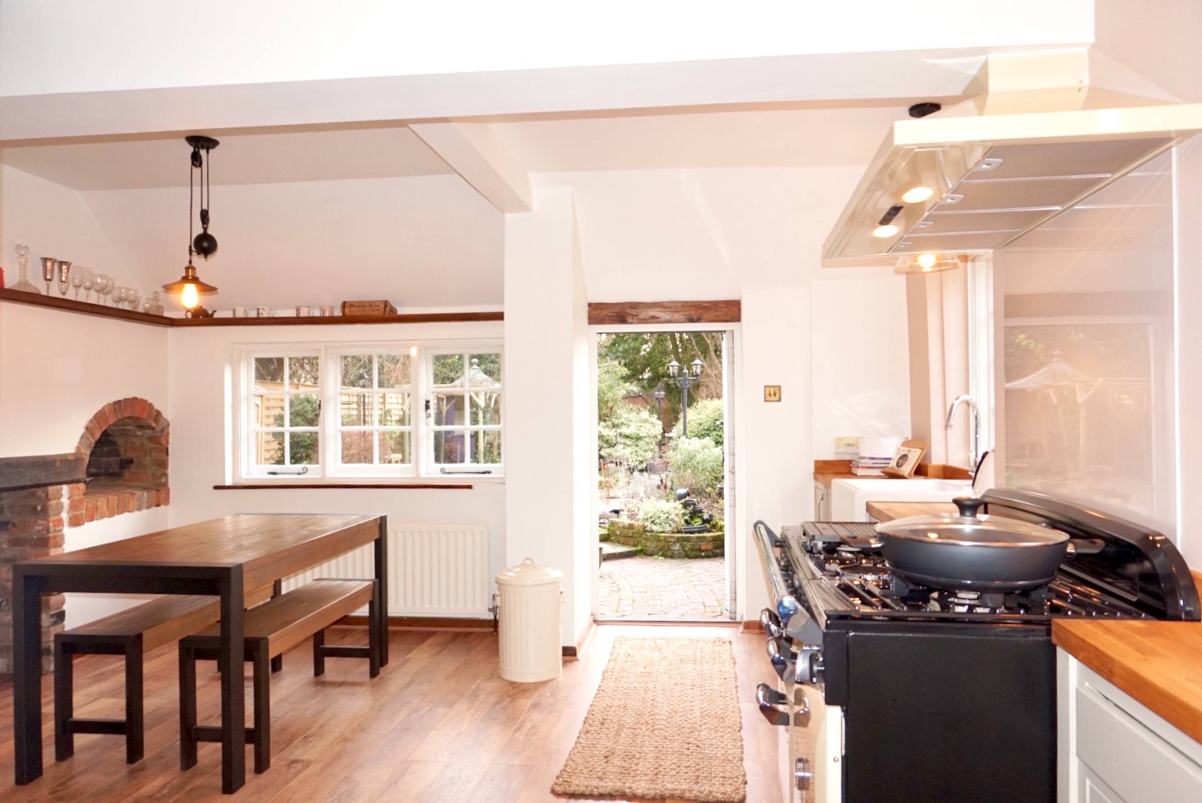 Kitchen/Breakfast