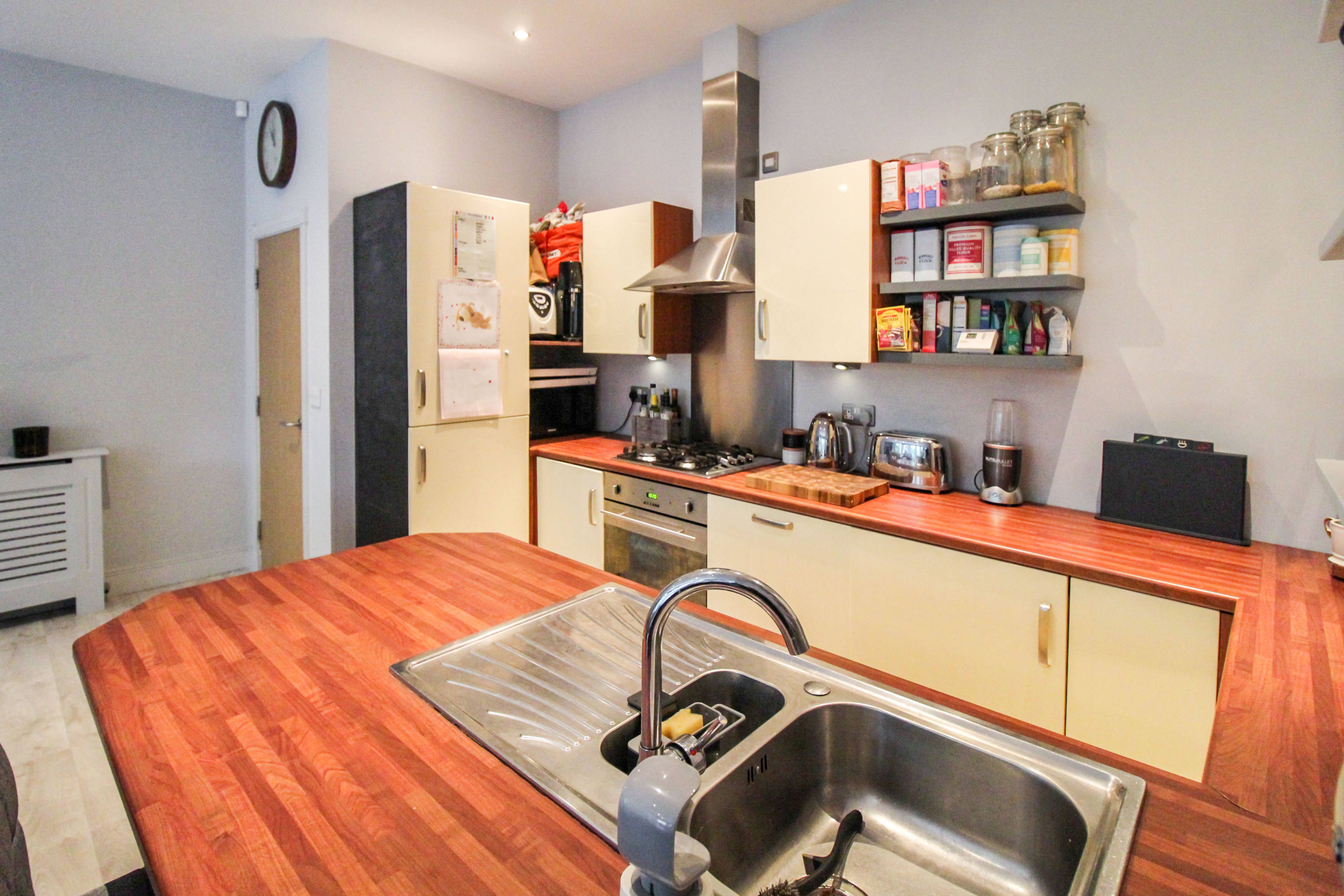 Lounge / Kitchen