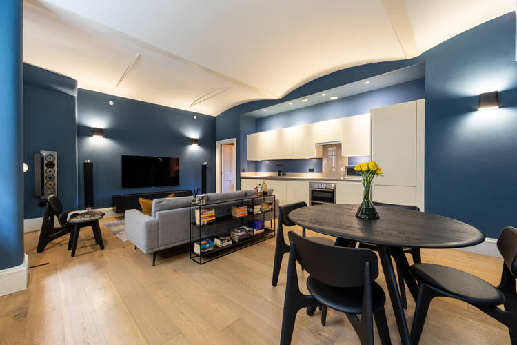 2 bedroom apartment