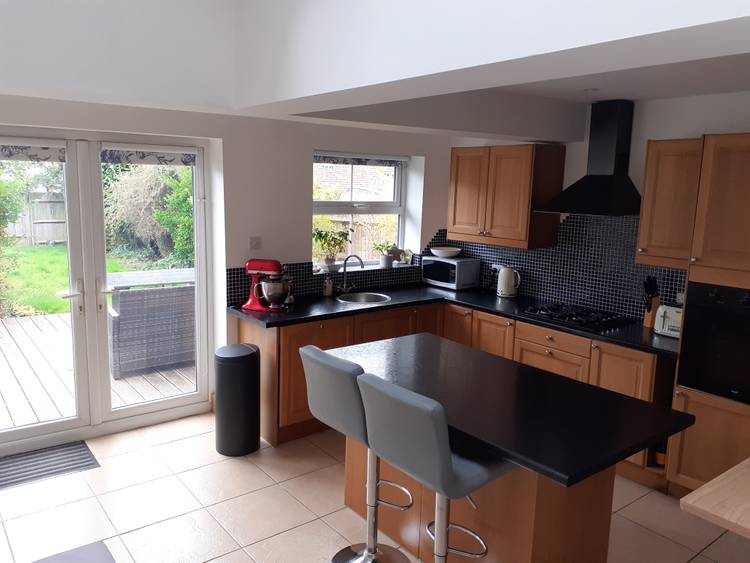 3 bedroom end of terrace house