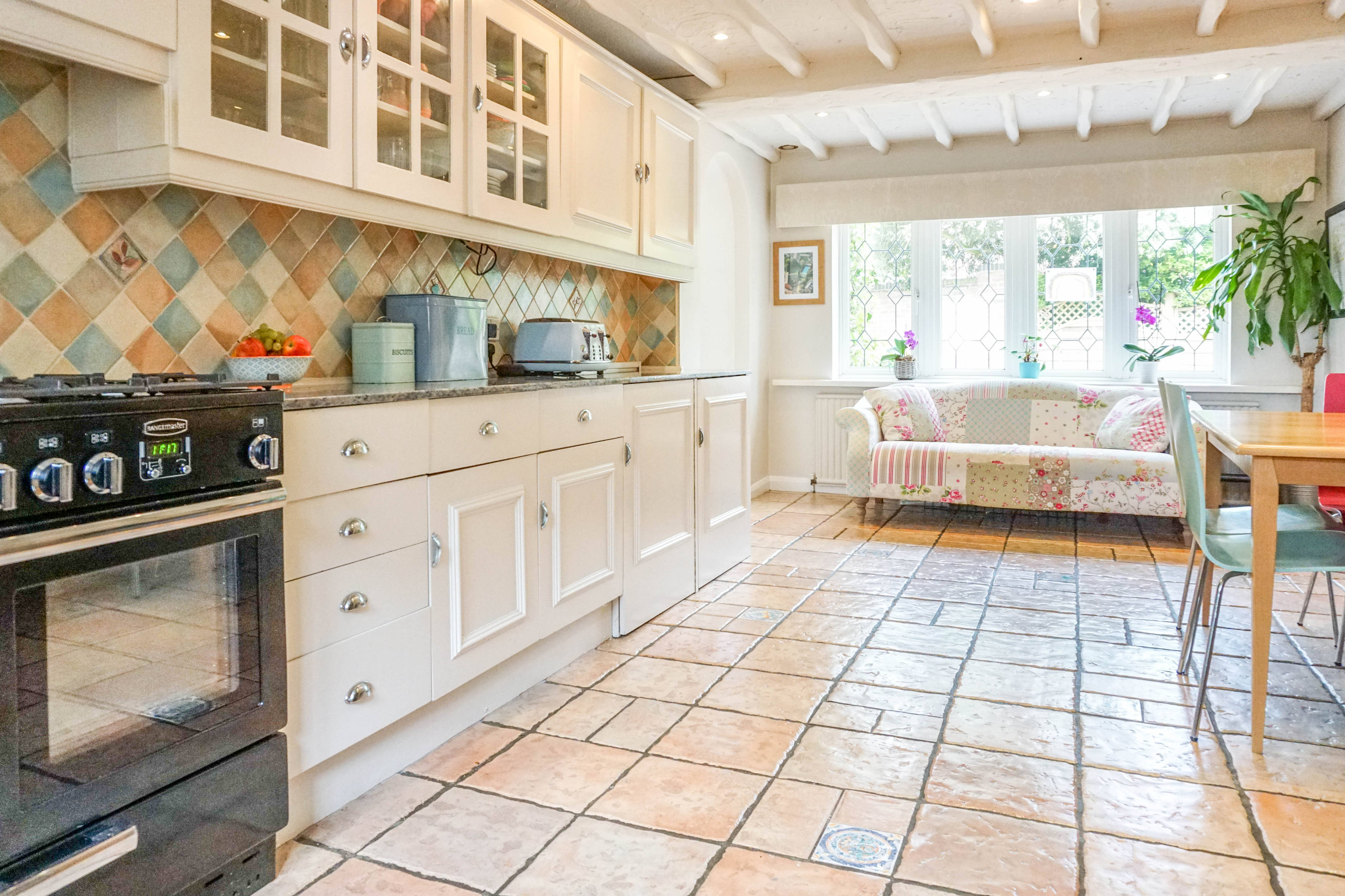 Kitchen/Breakfast