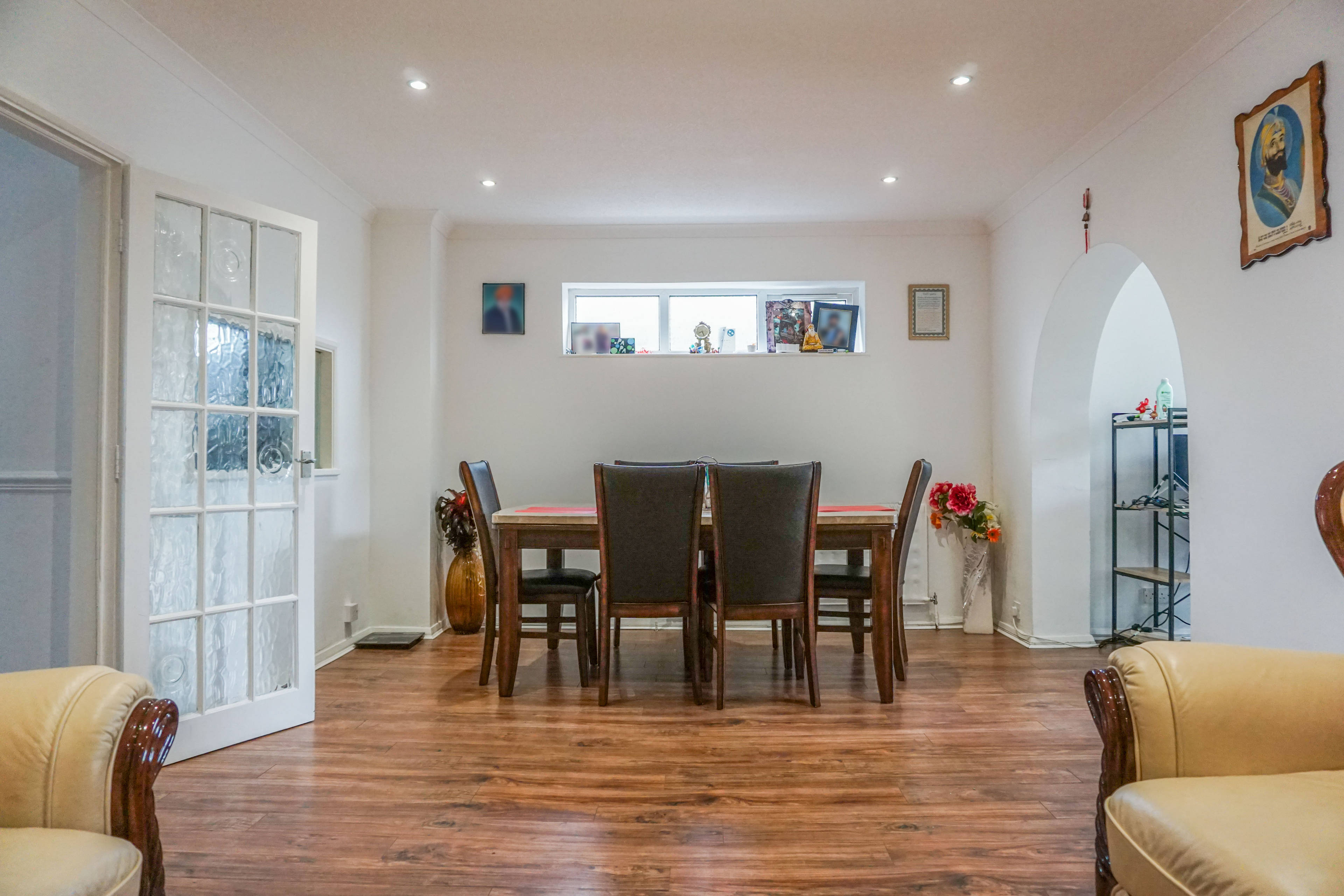 Lounge/Dining Room
