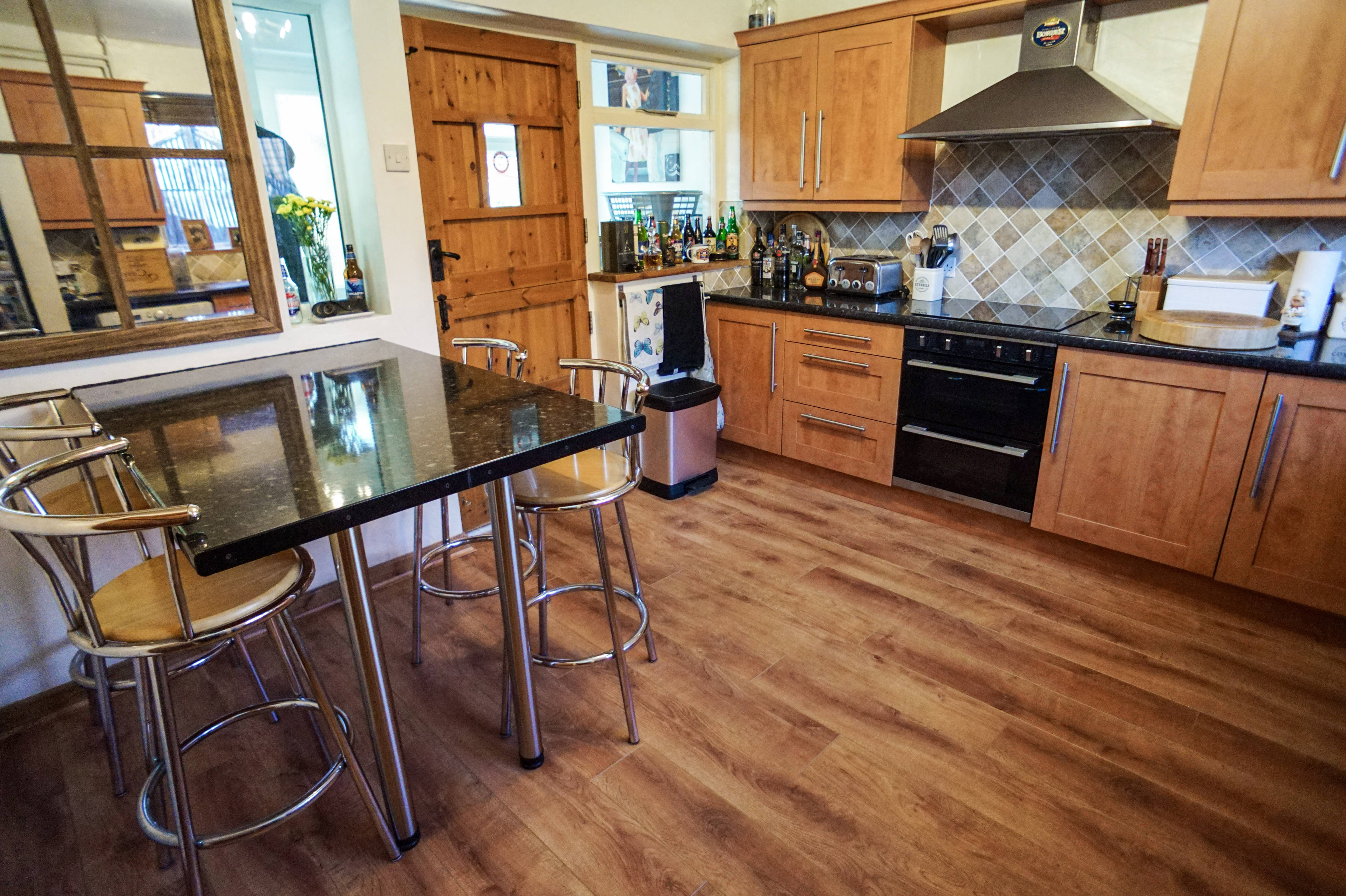Kitchen/Breakfast