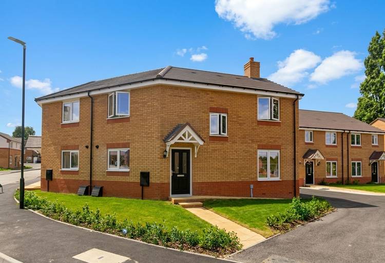 3 bedroom semi-detached house