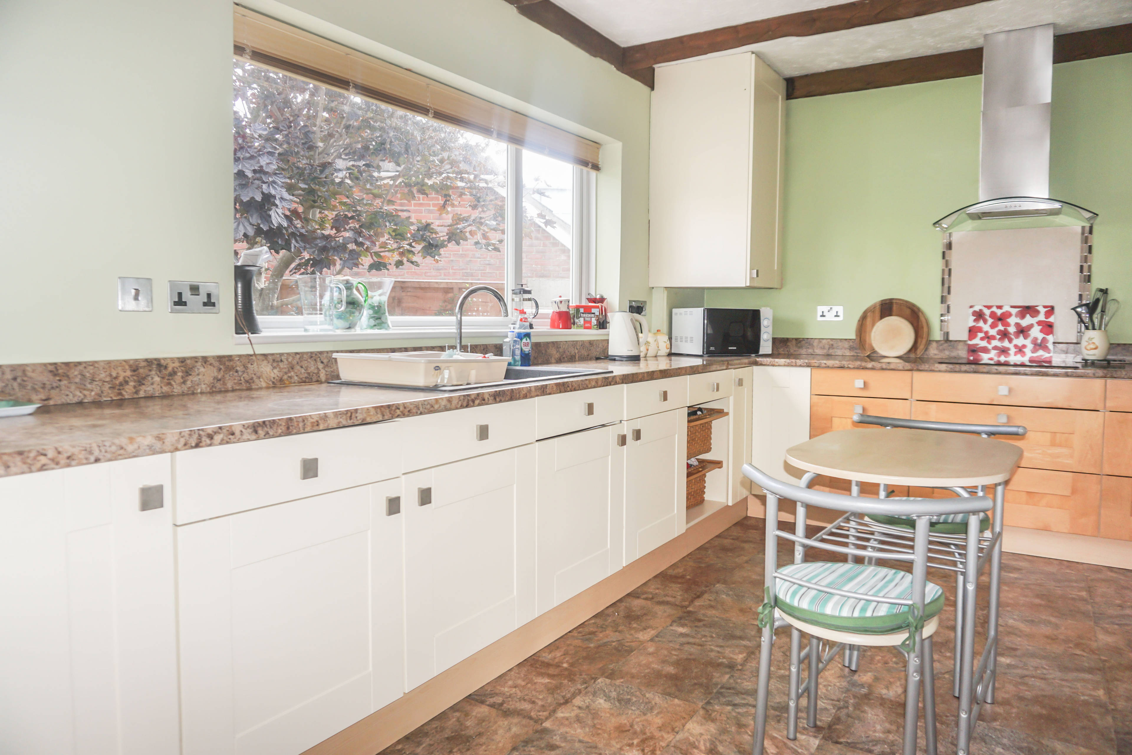 Kitchen/Breakfast