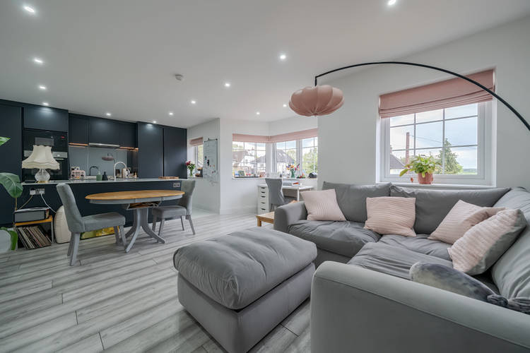 2 bedroom apartment